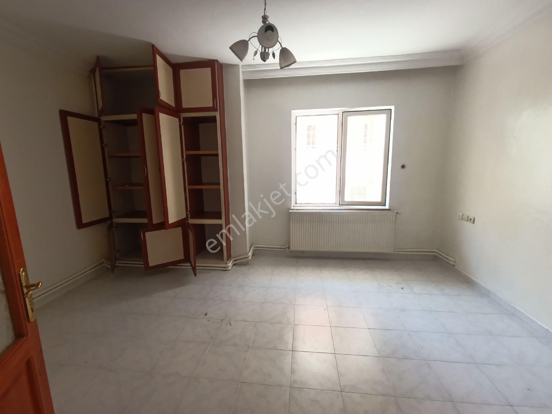 Deniz Mh De 4 Katli 168m2 Arsa Sahip Köşe Başı Müstakil Ev - Görsel 28