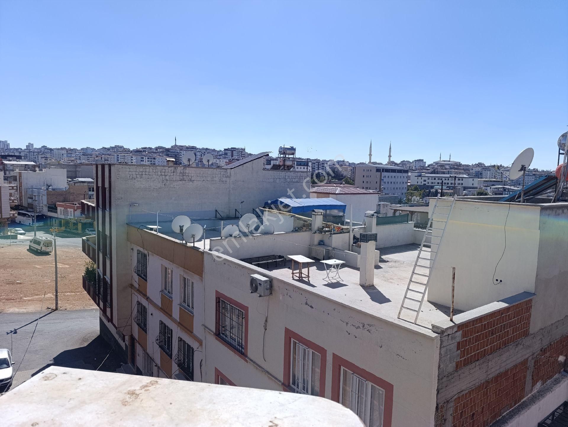 Deniz Mh De 4 Katli 168m2 Arsa Sahip Köşe Başı Müstakil Ev - Görsel 4