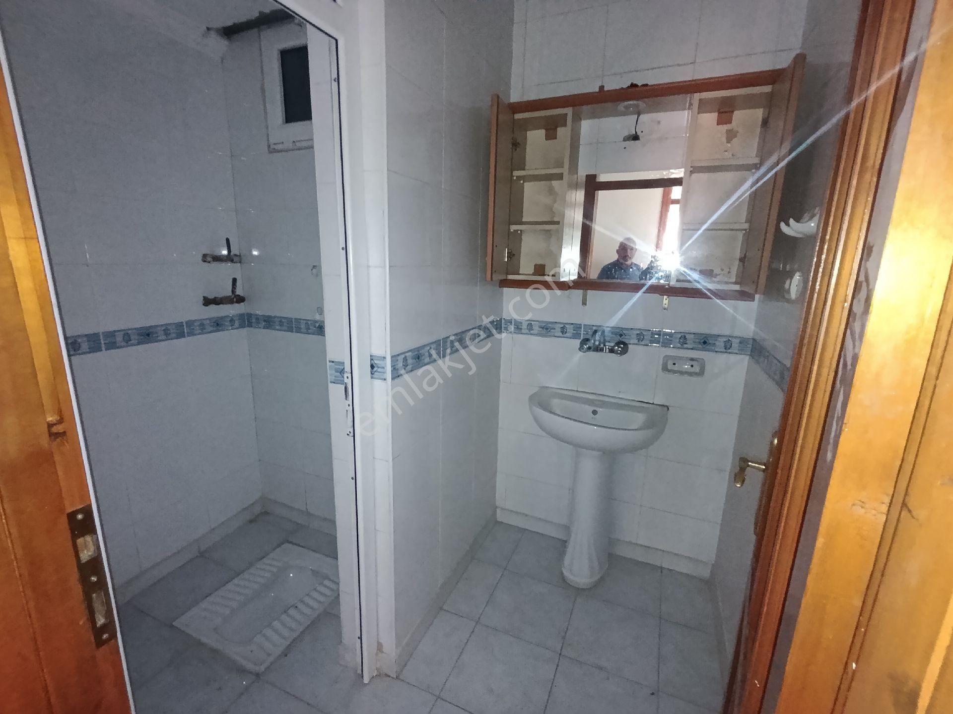 Deniz Mh De 4 Katli 168m2 Arsa Sahip Köşe Başı Müstakil Ev - Görsel 30