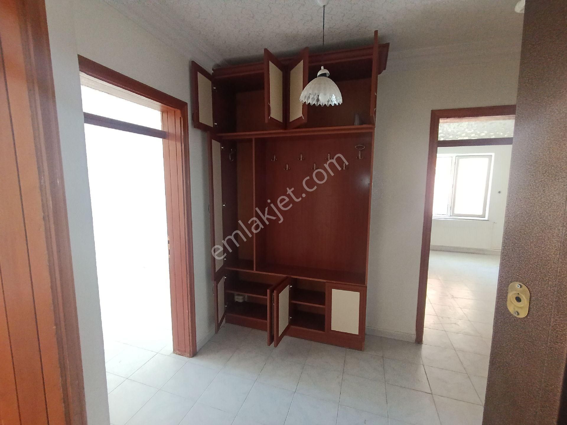 Deniz Mh De 4 Katli 168m2 Arsa Sahip Köşe Başı Müstakil Ev - Görsel 25