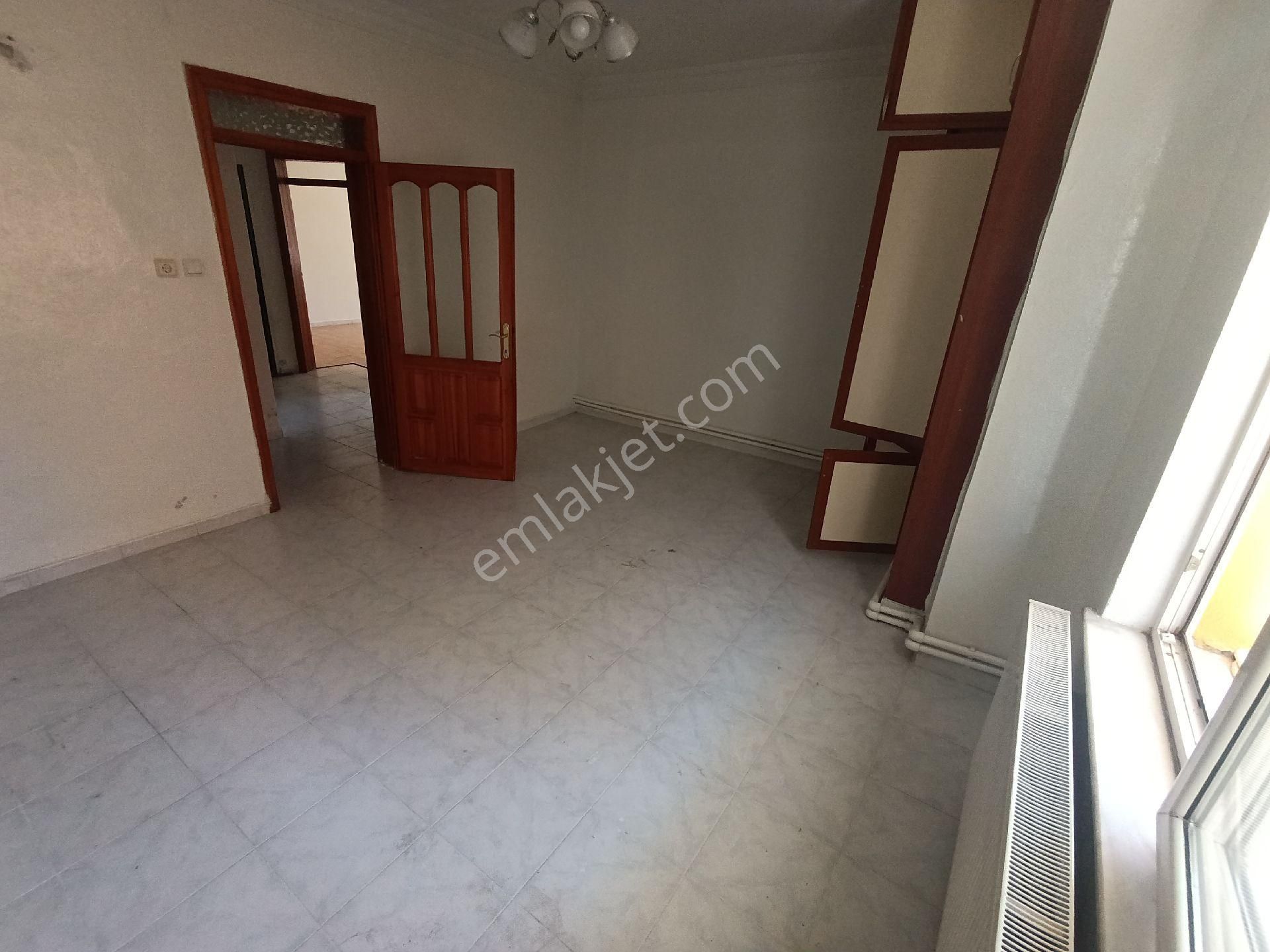 Deniz Mh De 4 Katli 168m2 Arsa Sahip Köşe Başı Müstakil Ev - Görsel 26