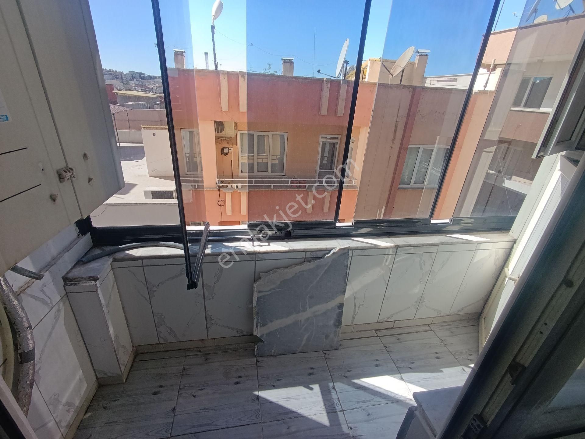 Deniz Mh De 4 Katli 168m2 Arsa Sahip Köşe Başı Müstakil Ev - Görsel 15