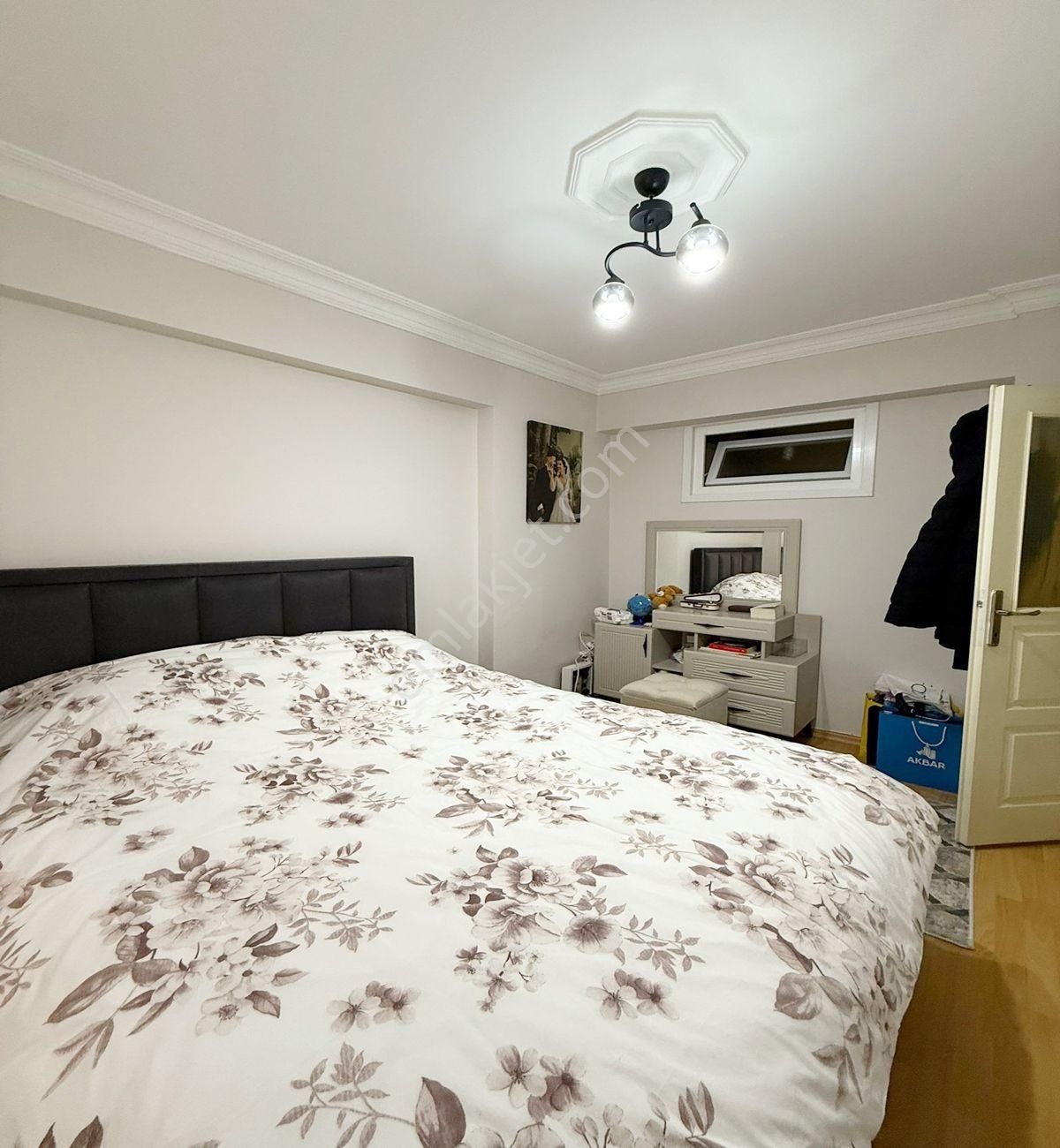 Avcılar Cihangirde Pelican Durağına Yakın 2+1 Kelepir Daire !! - Görsel 3