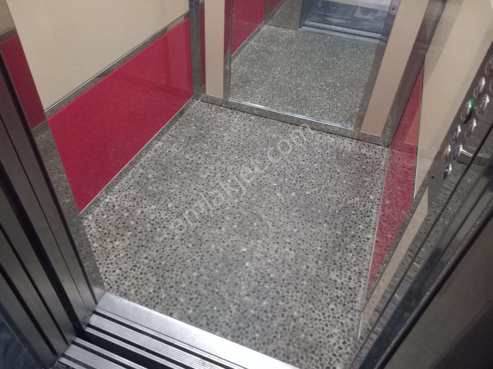 Ebeveyn Banyolu - 3+1 - Ara Kat - Oturuma Hazır - Geniş Daire - Görsel 6