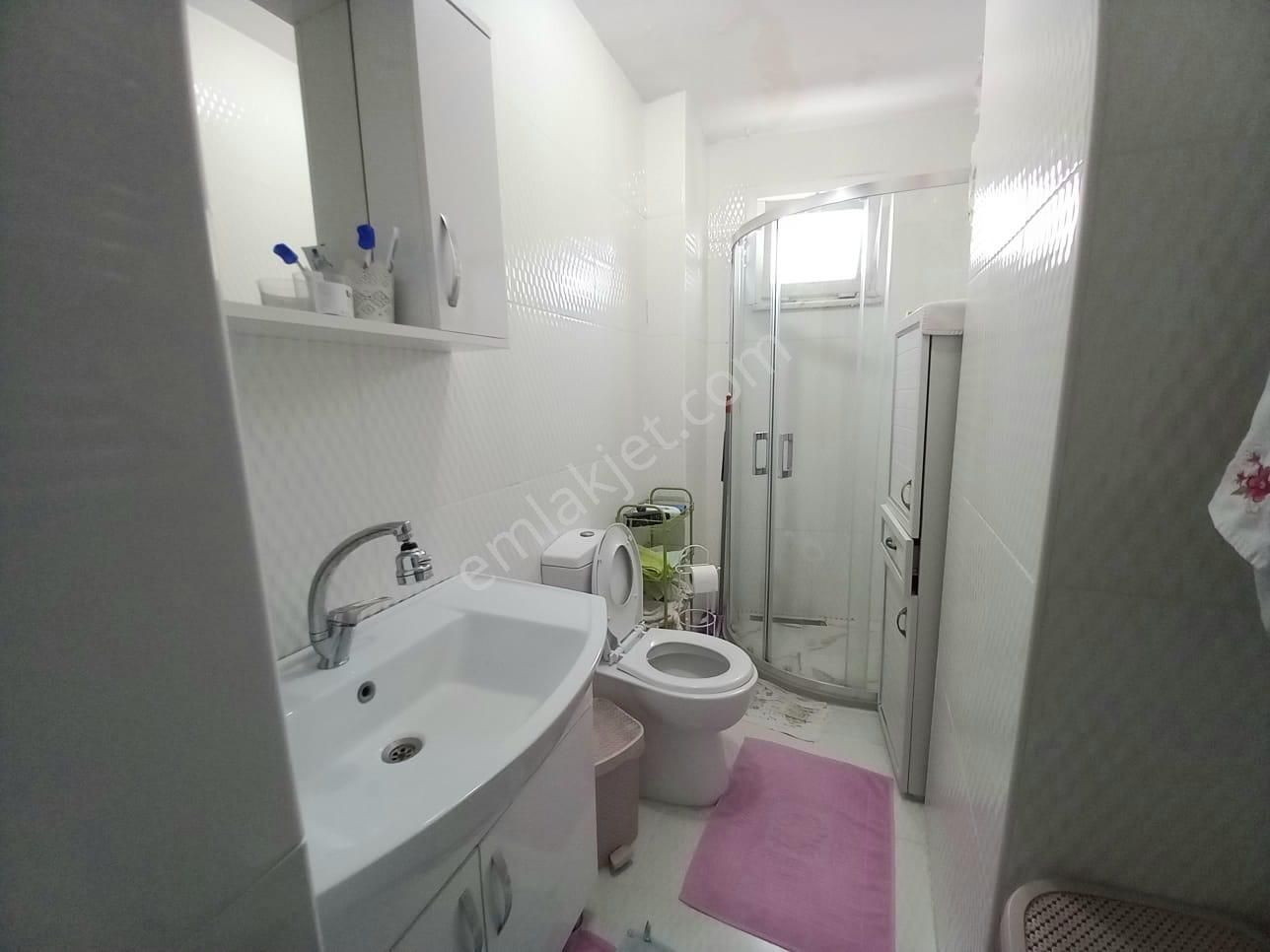 Ebeveyn Banyolu - 3+1 - Ara Kat - Oturuma Hazır - Geniş Daire - Görsel 8