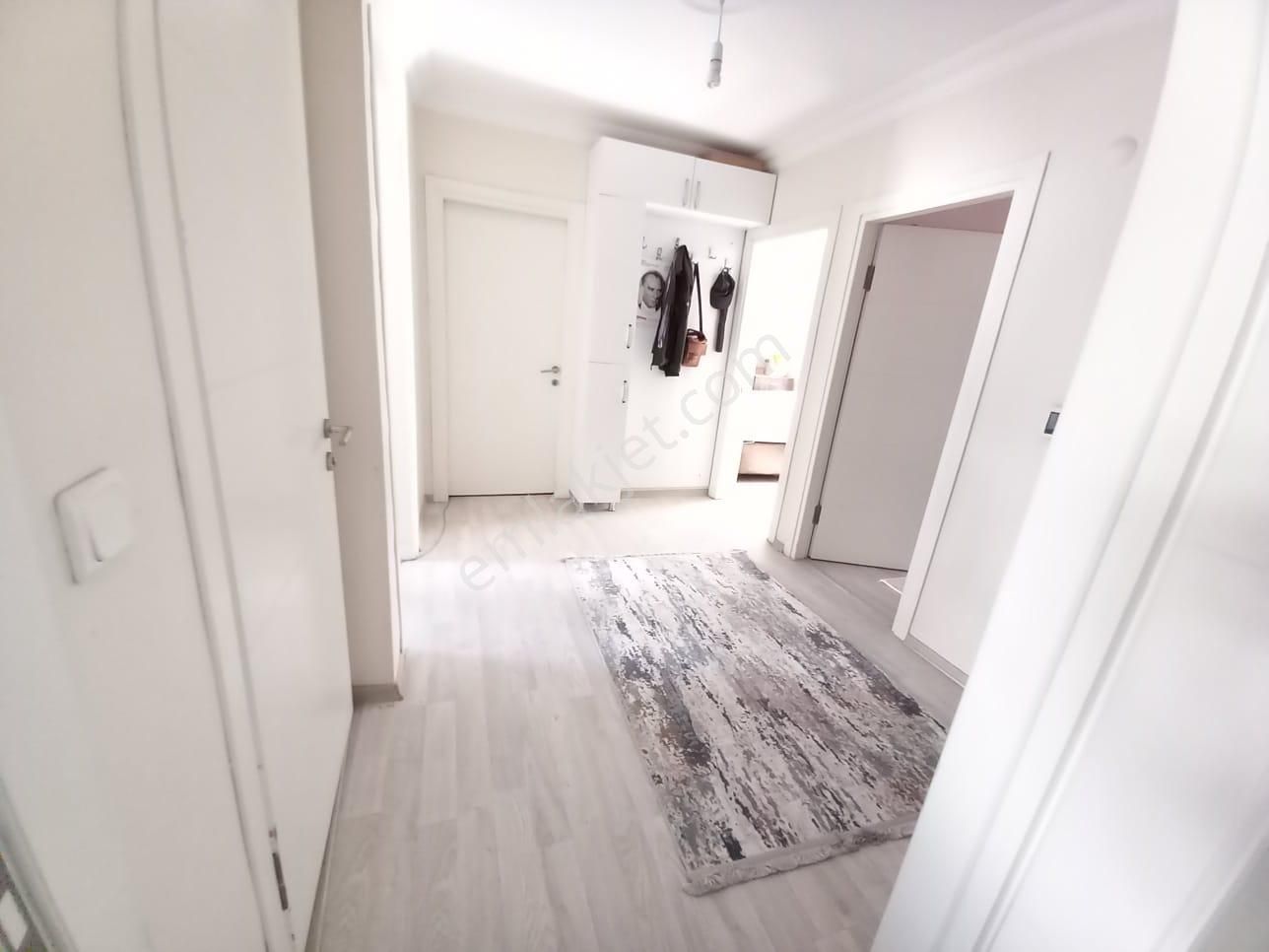 Ebeveyn Banyolu - 3+1 - Ara Kat - Oturuma Hazır - Geniş Daire - Görsel 11