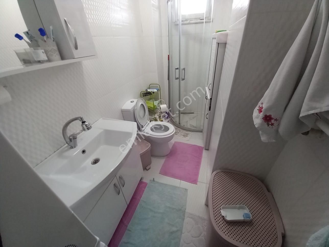 Ebeveyn Banyolu - 3+1 - Ara Kat - Oturuma Hazır - Geniş Daire - Görsel 14