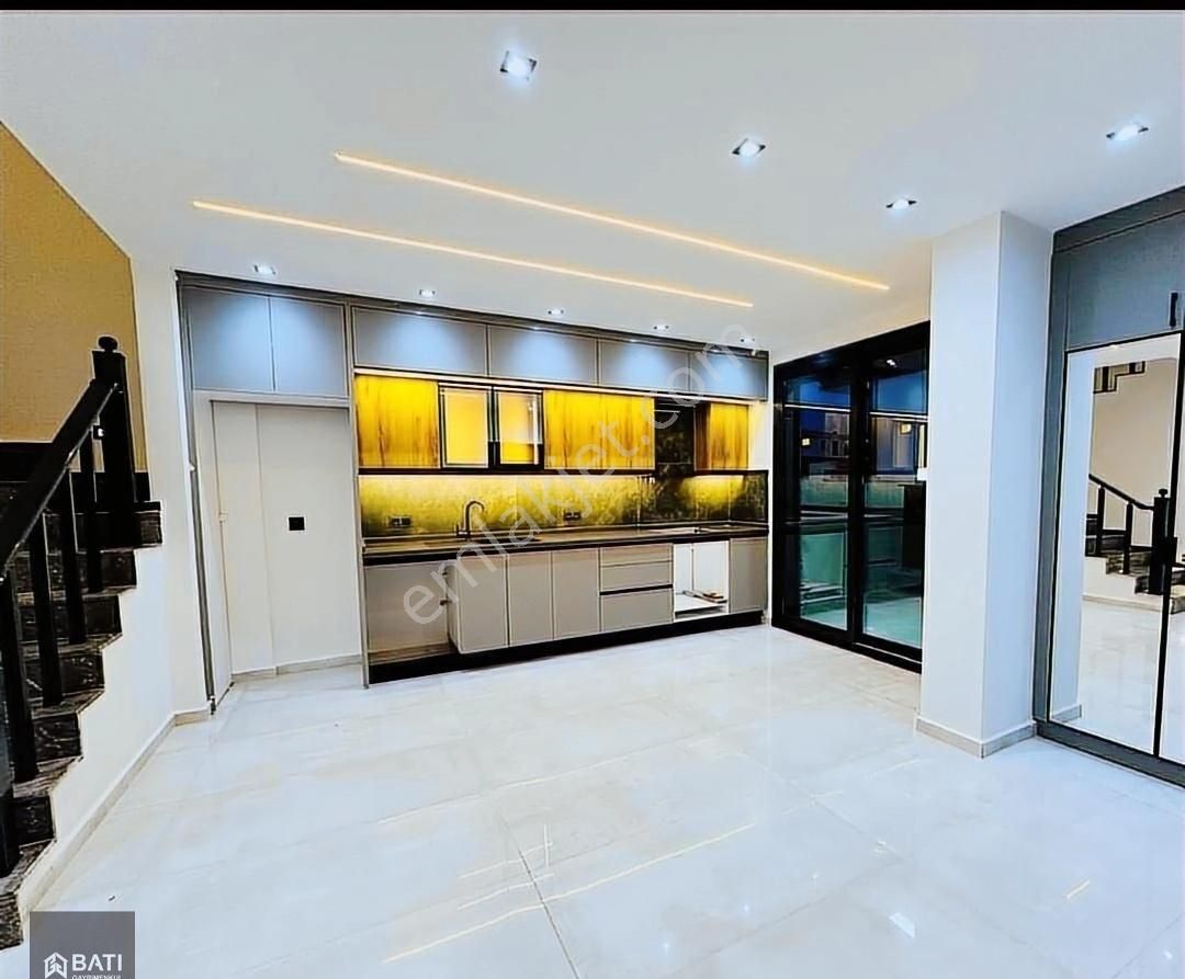 Didim'in Gözdesi Hisar Mahallesinde Satılık Geniş Peyzajlı Villa - Görsel 9