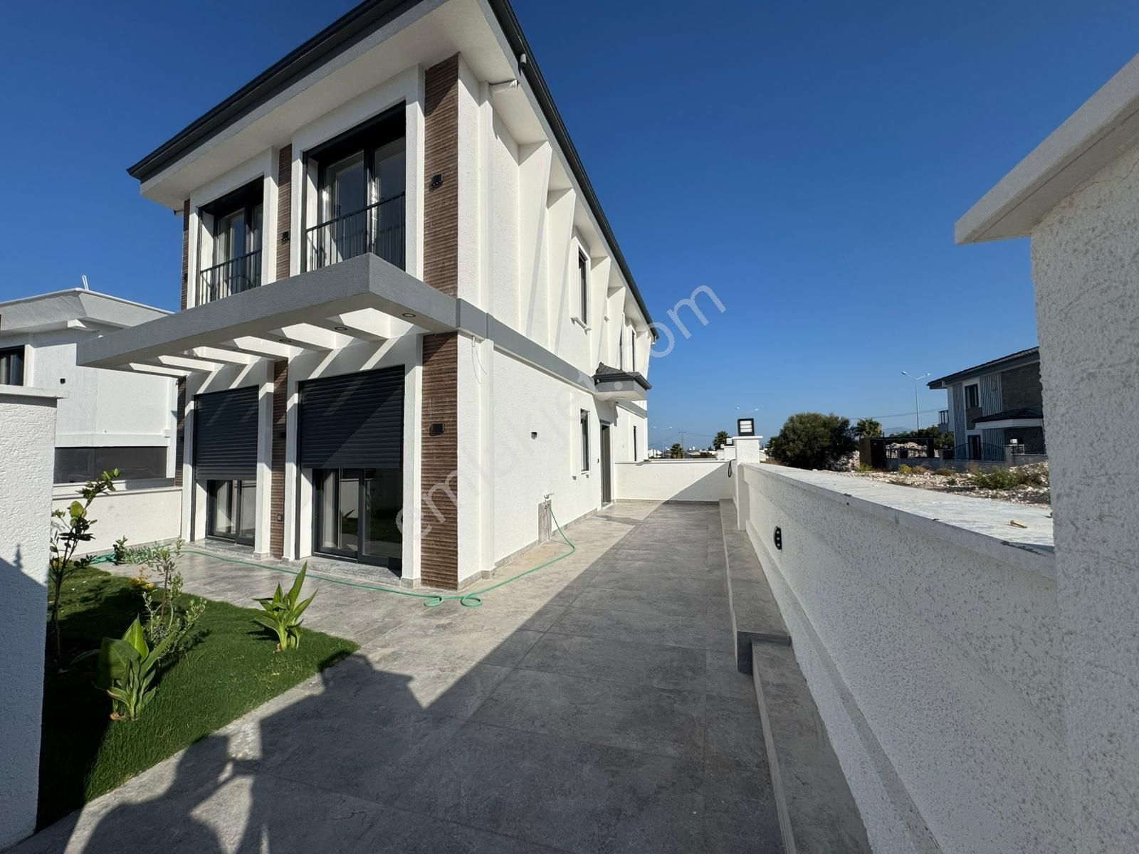 Didim Hisar Mahallesinde Satılık Modern Mimari Villa