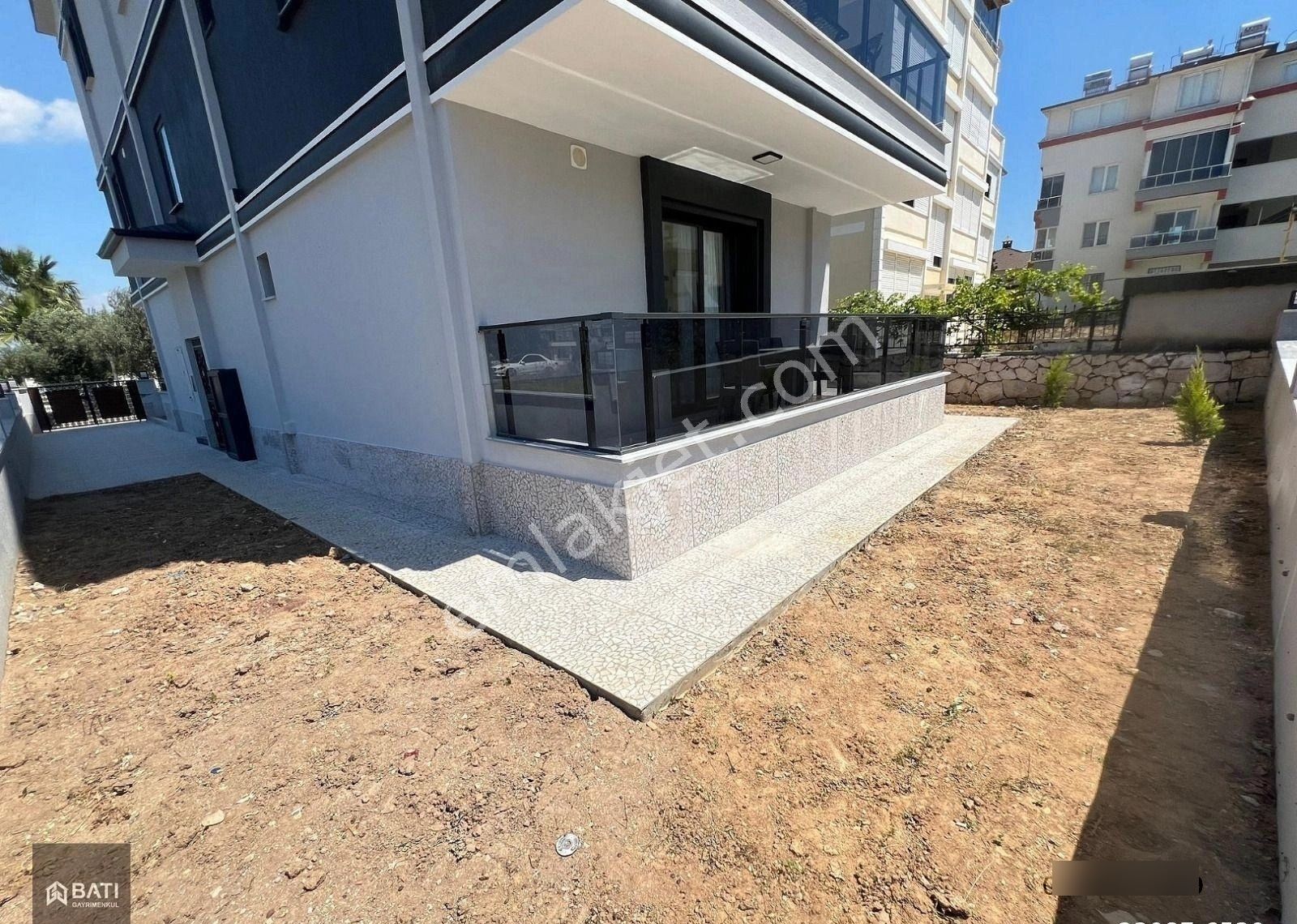 Didim'de Denize 500 Metre Mesafede 1+1 Full Eşyalı Sıfır Daire - Görsel 14