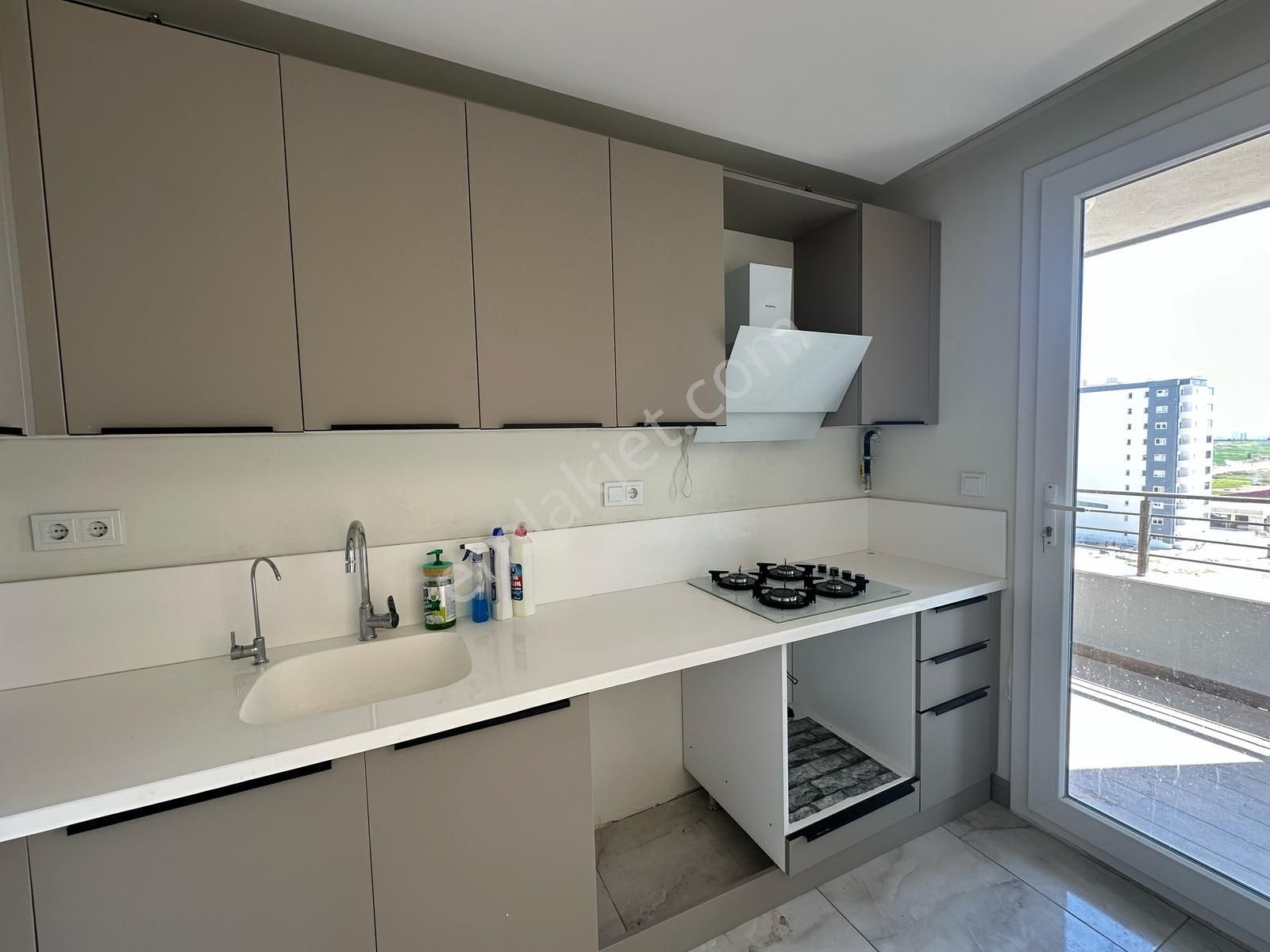 İz'den Bulvar Üzeri Site Nizamiye Havuz Dahil Site Konsept - Görsel 5