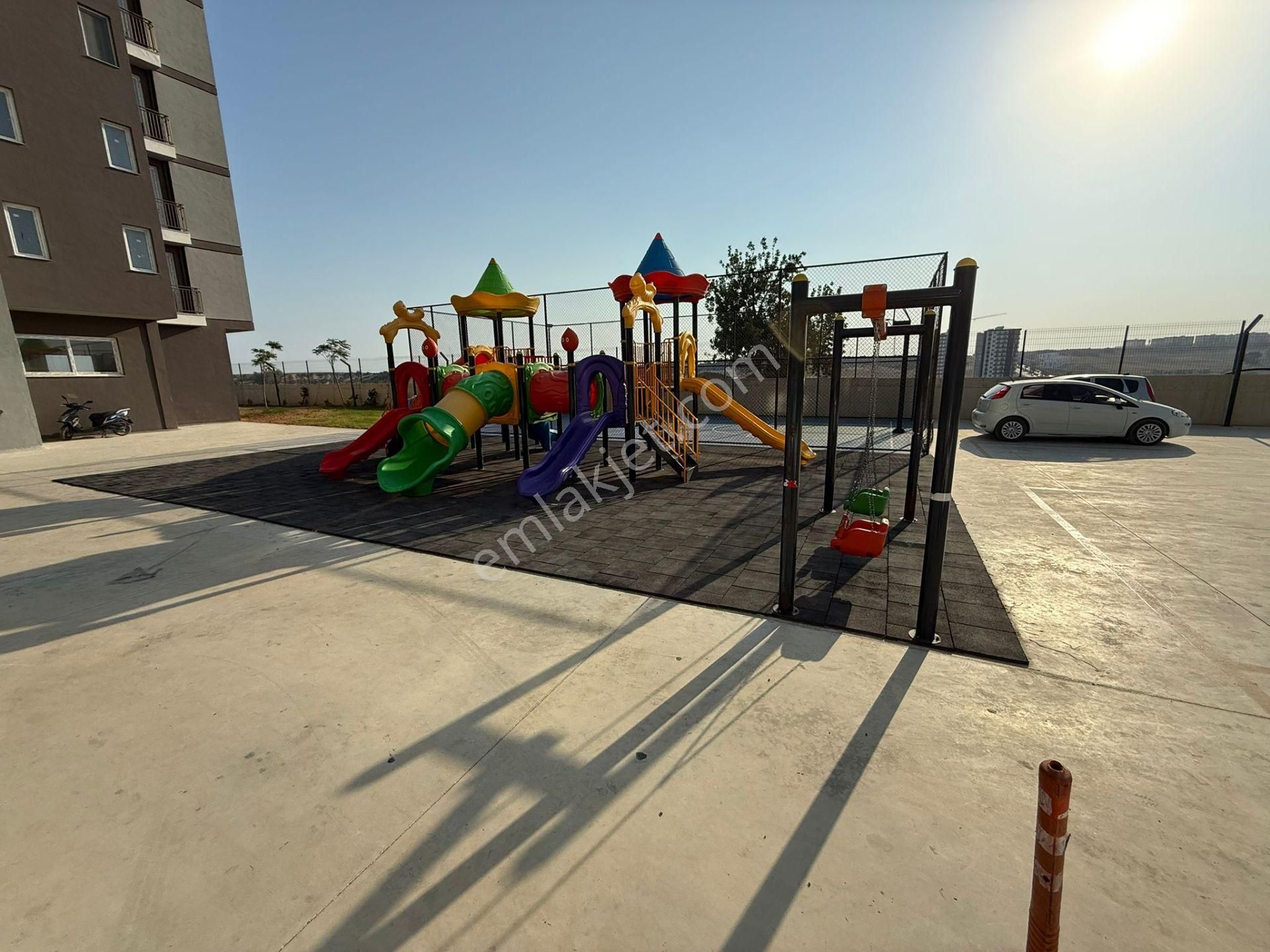 İz'den Bulvar Üzeri Site Nizamiye Havuz Dahil Site Konsept - Görsel 13