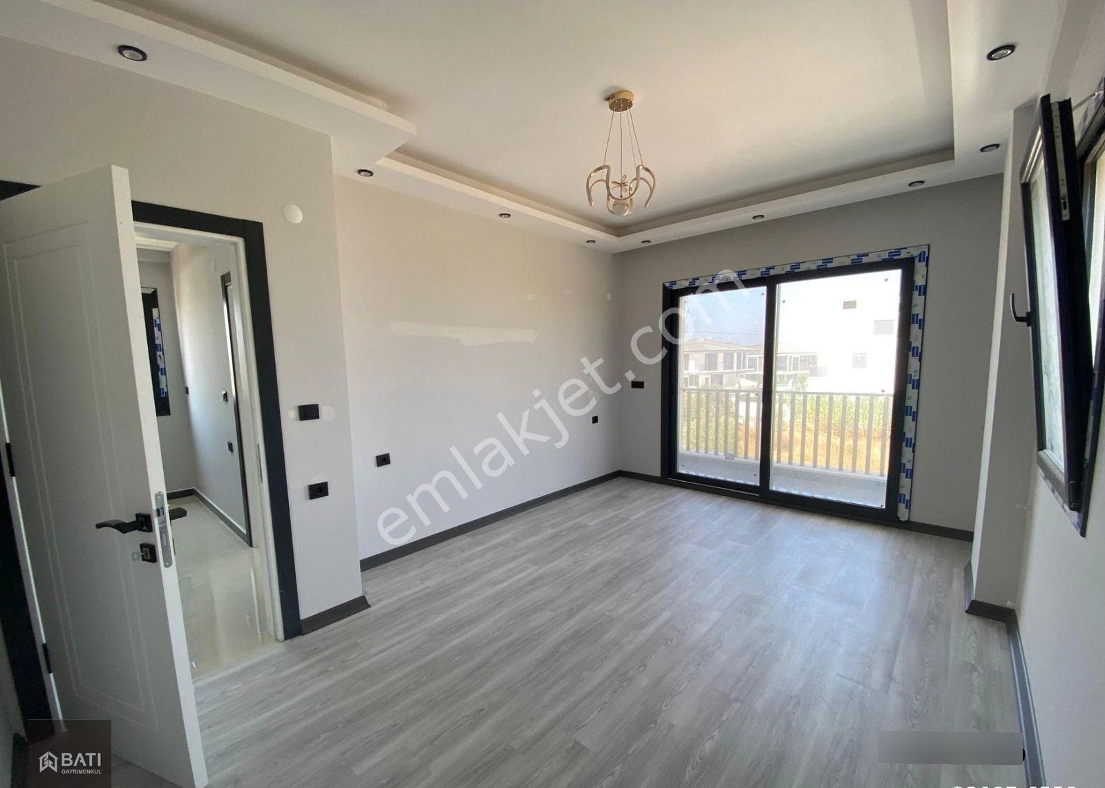 Didim Hisar Mahallesinde Satılıık Havuzlu Otoparklı Villa - Görsel 20