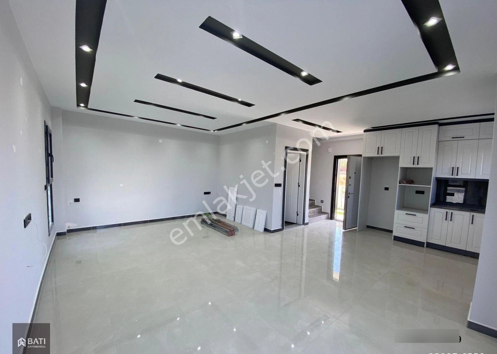 Didim Hisar Mahallesinde Satılıık Havuzlu Otoparklı Villa - Görsel 2