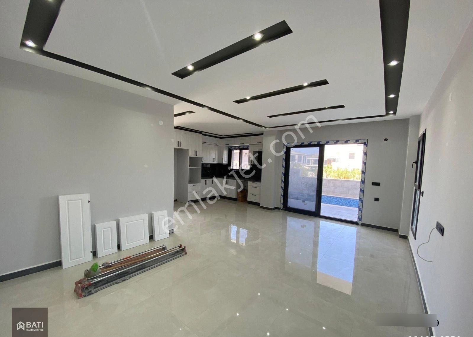 Didim Hisar Mahallesinde Satılıık Havuzlu Otoparklı Villa - Görsel 3