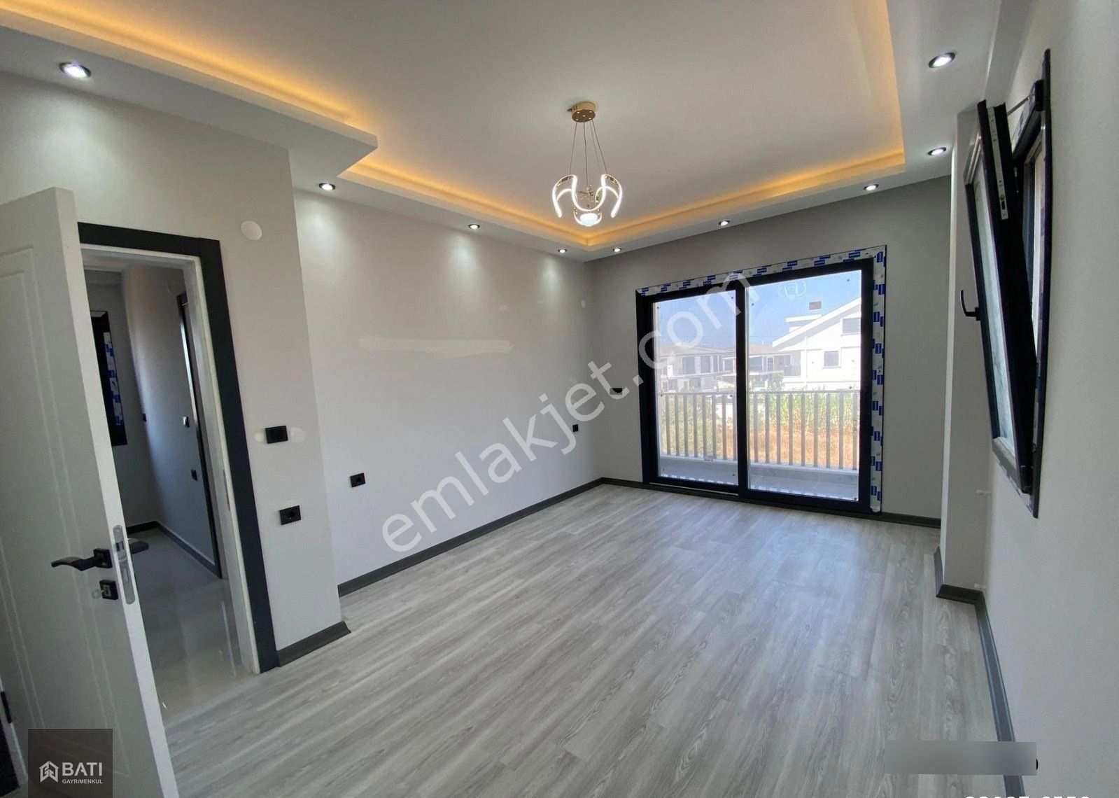 Didim Hisar Mahallesinde Satılıık Havuzlu Otoparklı Villa - Görsel 4