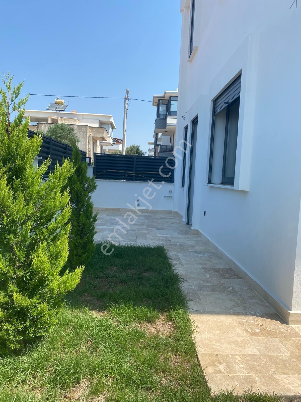 Didim Efeler'de Satılık Havuzlu Güvenlikli Bahçeli Villa - Görsel 3