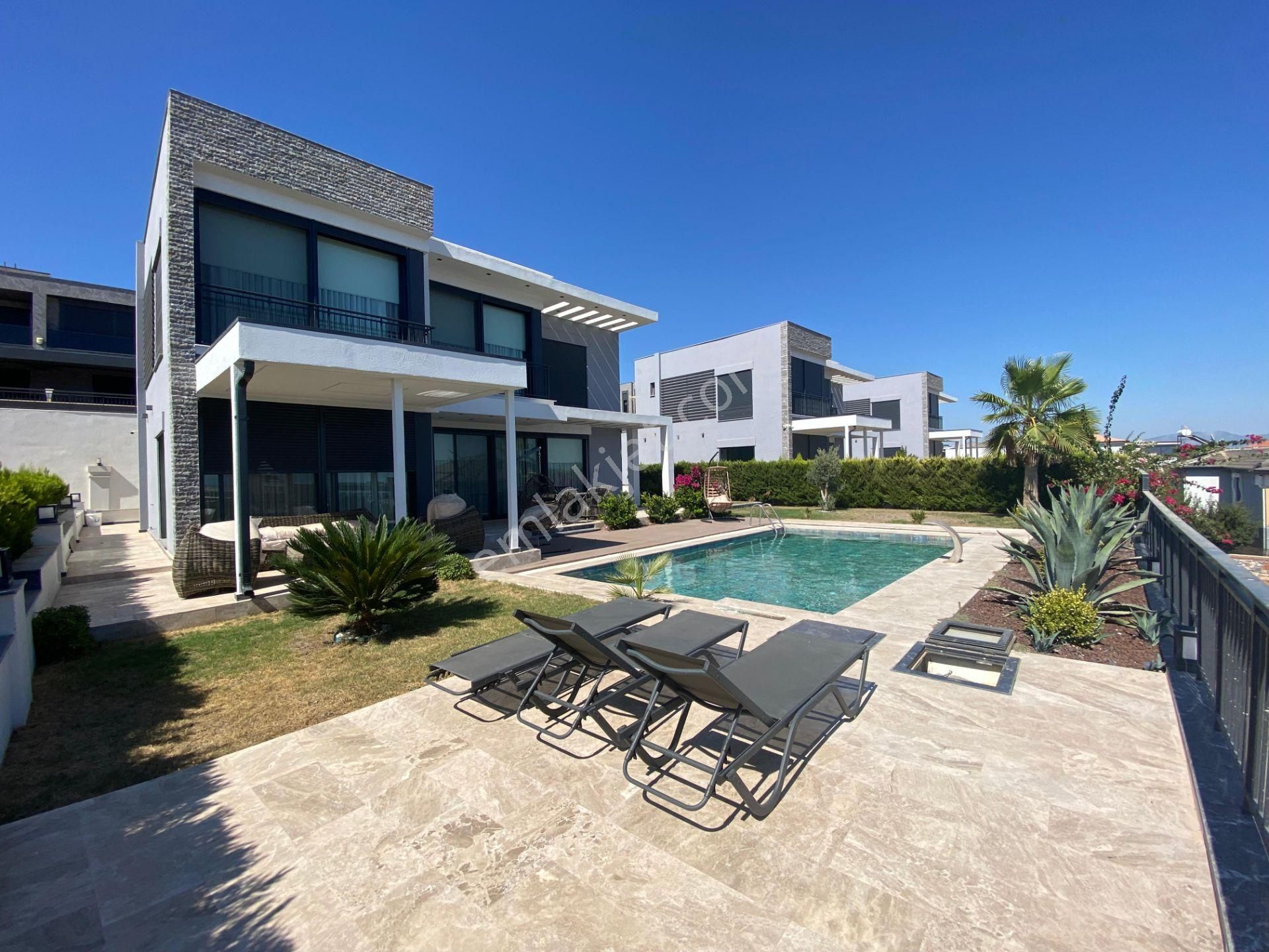 Ultra Lüks D Marin Ve Adalar Deniz Manzaralı Satılık Villa - Görsel 2