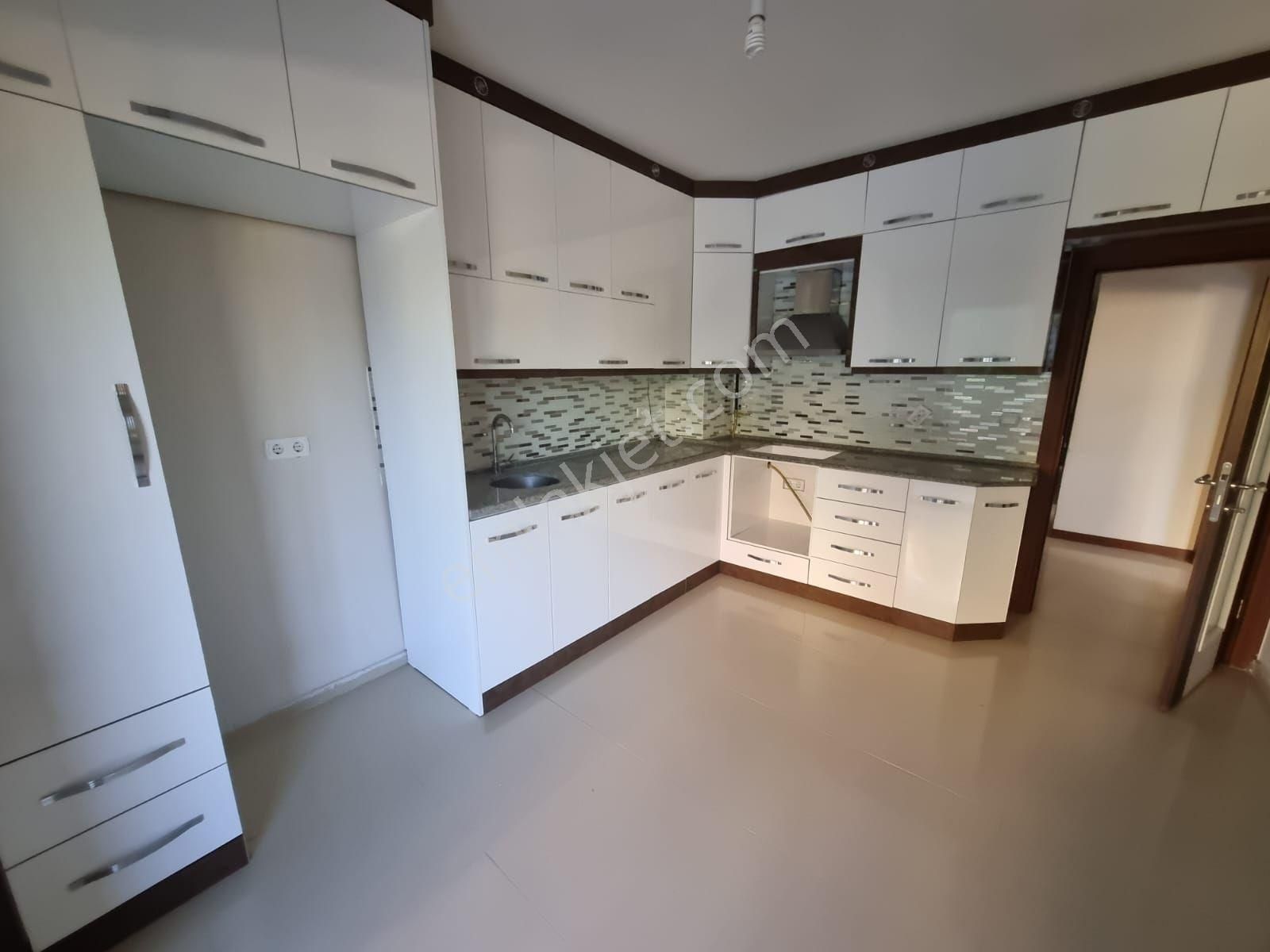 Fatih Mahallesinde Mehmet Cetin İmamhatip Okulun Yanında Ara Kat