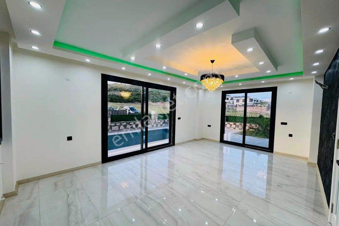 Didim Efeler Mahallesinde 5+1 Tam Mustakil Havuzlu Bahçeli Köşe Başı Villa Satıyoruz - Görsel 5