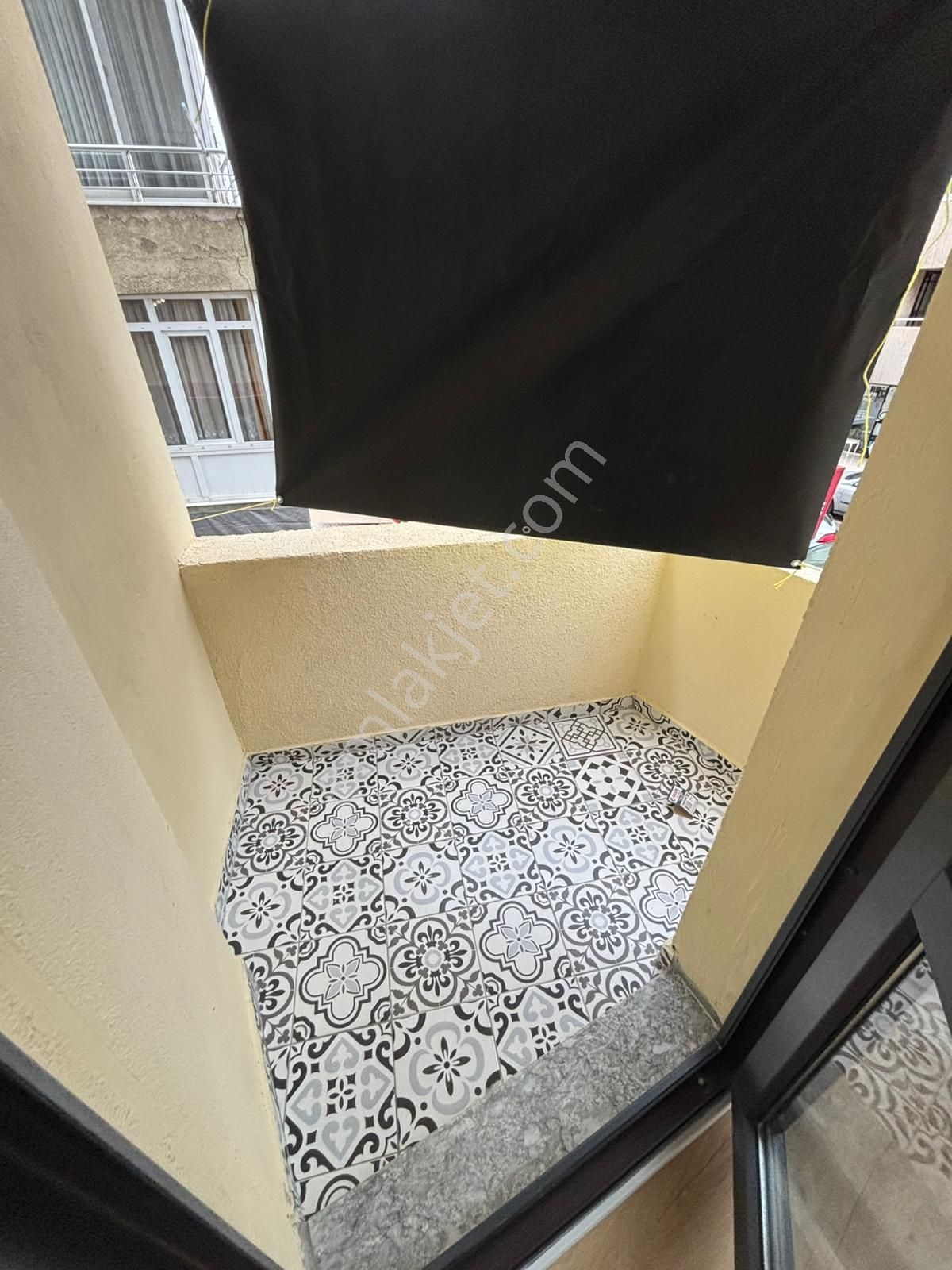 Asil'den Üçkuyularda Cadde Yanı 3+1 Arakat Köşe Daire - Görsel 12