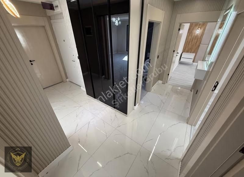 Beylikdüzü Merkez'de Metrobüse Komşu 3+1 Şık Tasarımlı Dairemiz - Görsel 18