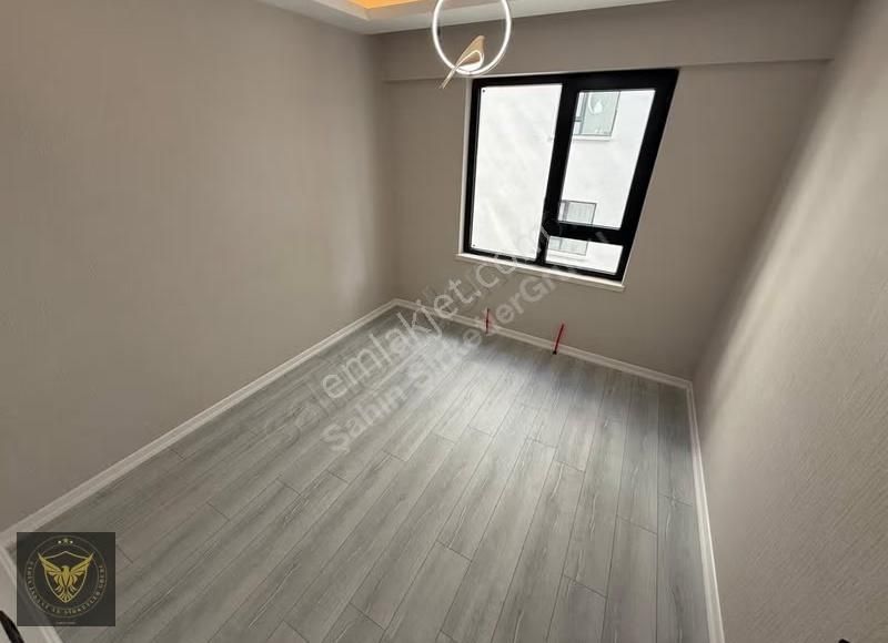 Beylikdüzü Merkez'de Metrobüse Komşu 3+1 Şık Tasarımlı Dairemiz - Görsel 10