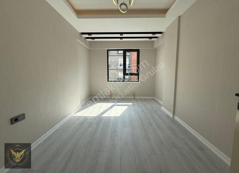 Beylikdüzü Merkez'de Metrobüse Komşu 3+1 Şık Tasarımlı Dairemiz - Görsel 11