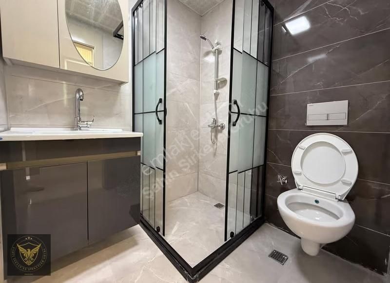 Beylikdüzü Merkez'de Metrobüse Komşu 3+1 Şık Tasarımlı Dairemiz - Görsel 24