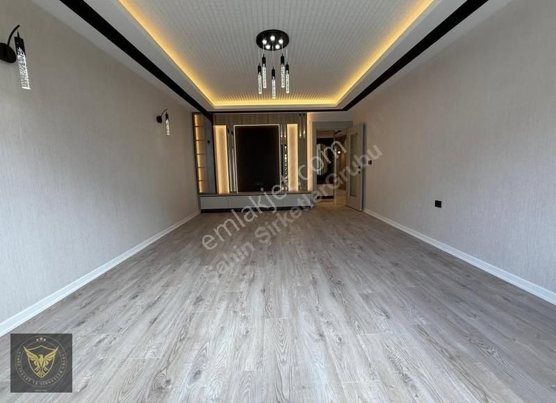 Beylikdüzü'nde Emsalsiz Özel Tasarımlı 2+1 Ultra Geniş Dairemiz - Görsel 32