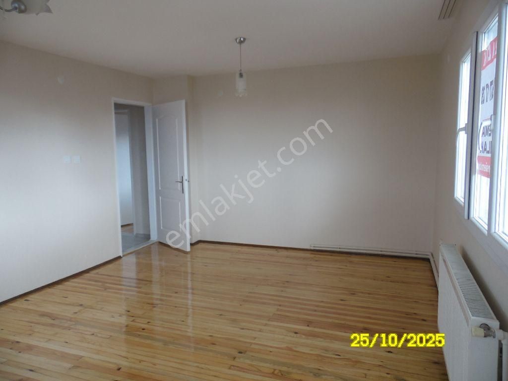 Evka4 Erdemay Emlaktan Full Manzaralı Arakat Tadilatlı Oturmaya Hazır 3+1 Kiralık - Görsel 3