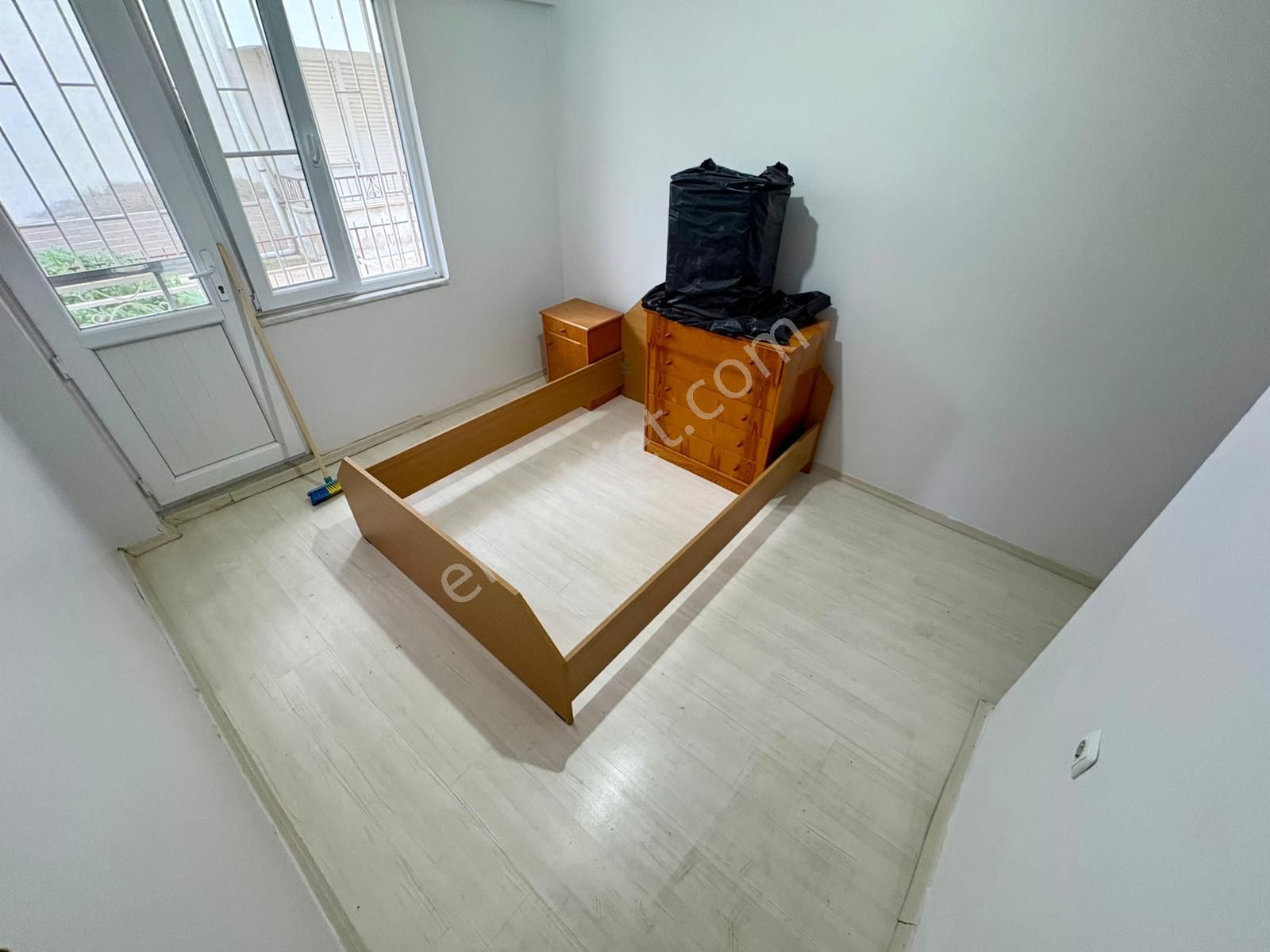 Akçay Sezgin Emlaktan Denize 200 Mt Bahçe Kullanımlı Satılık 3+1 Daire - Görsel 26