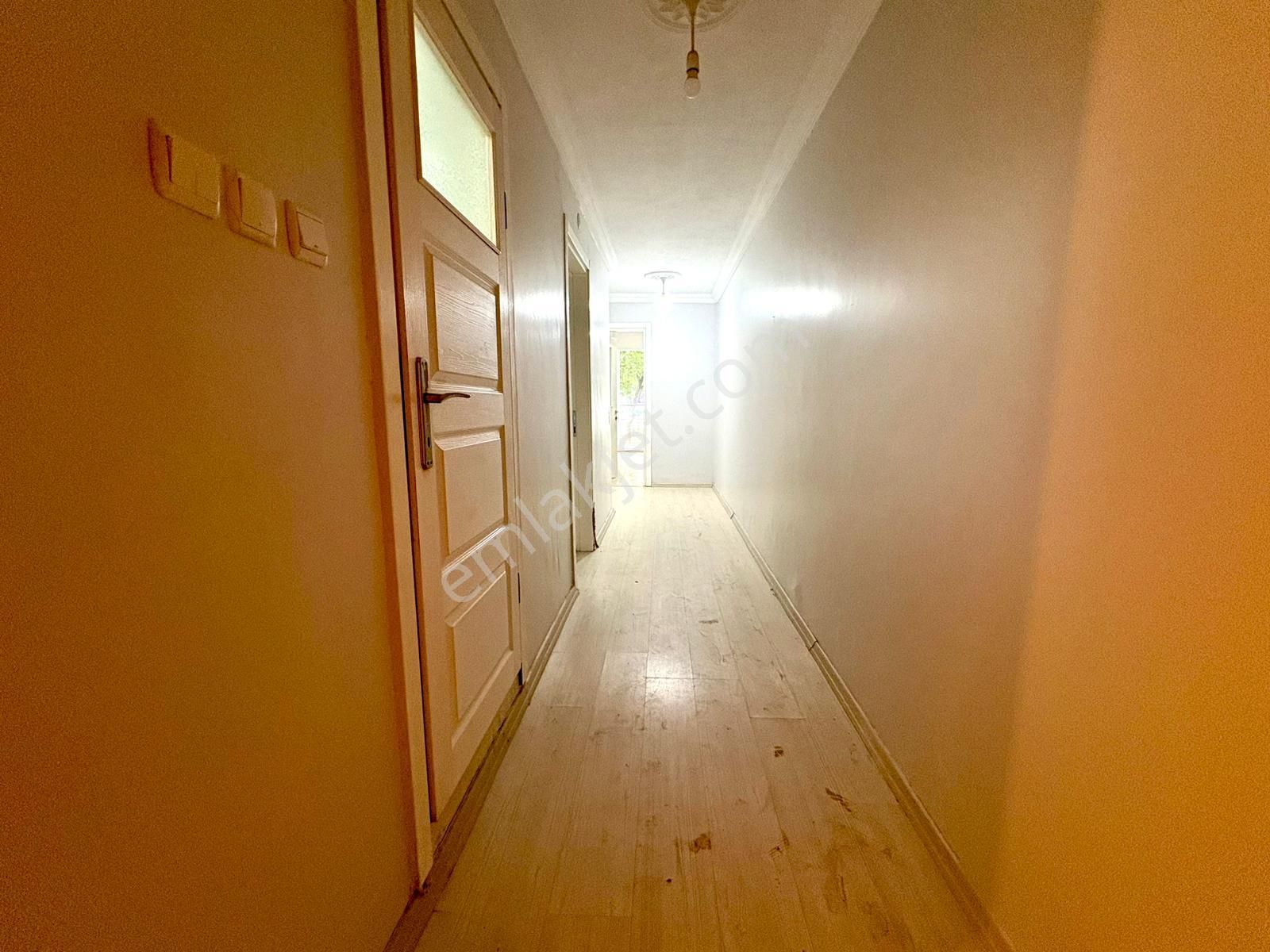 Akçay Sezgin Emlaktan Denize 200 Mt Bahçe Kullanımlı Satılık 3+1 Daire - Görsel 23