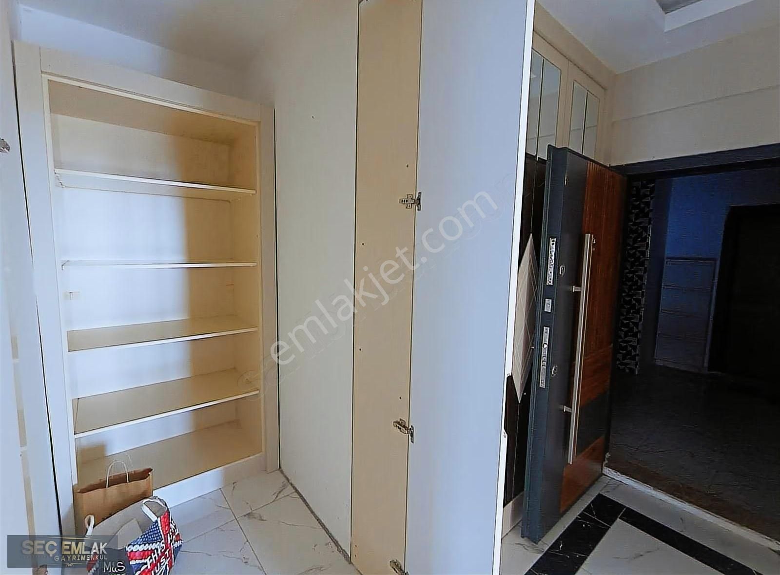 Seç Emlak'tan Akkent'te Lüx Yapısı İle Emsalsiz 3.5+1 Daire - Görsel 13