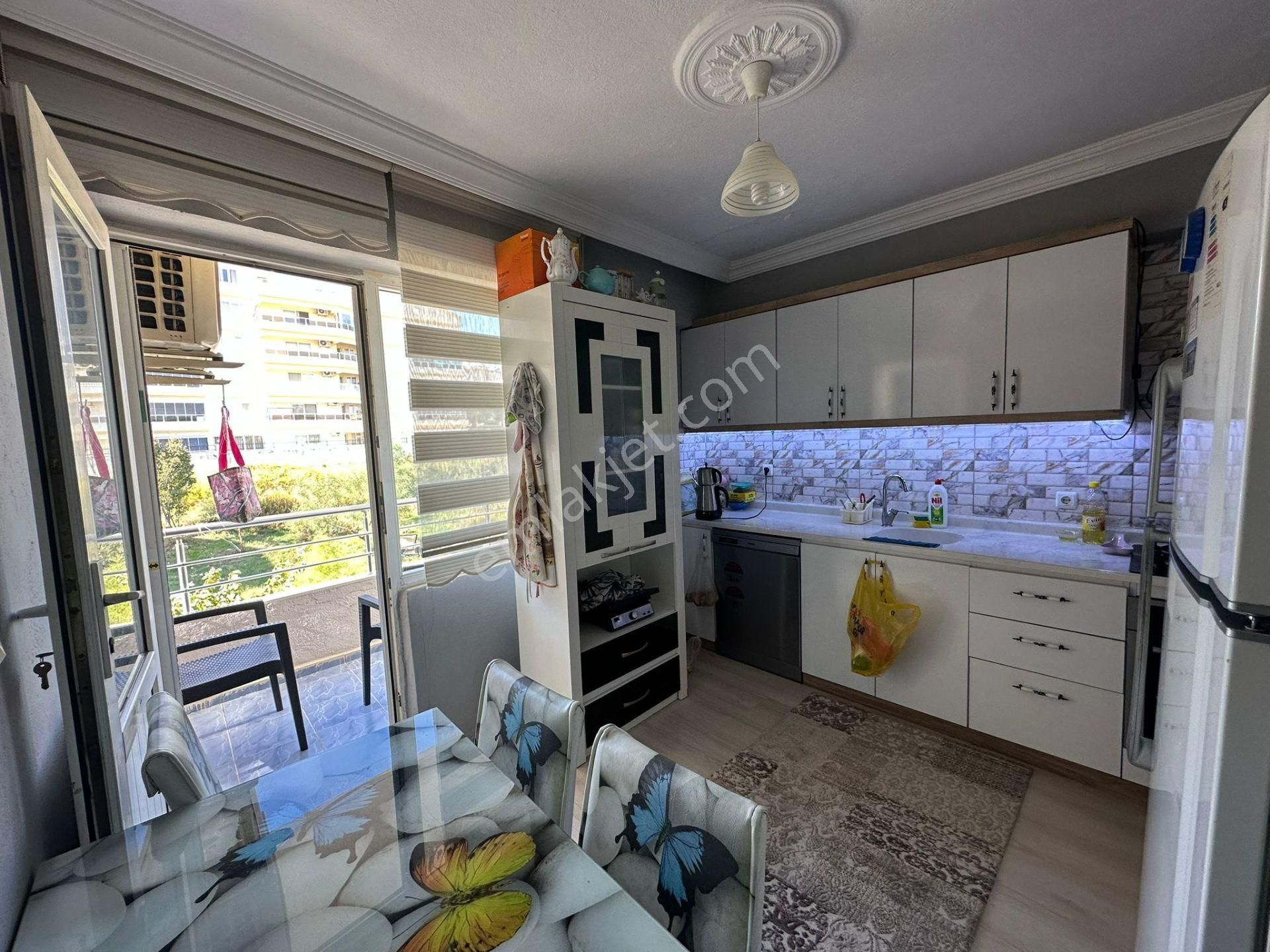 Didimde Merkezi Konumda 2+1 Ayrı Mutfaklı Satılık Daire - Görsel 2