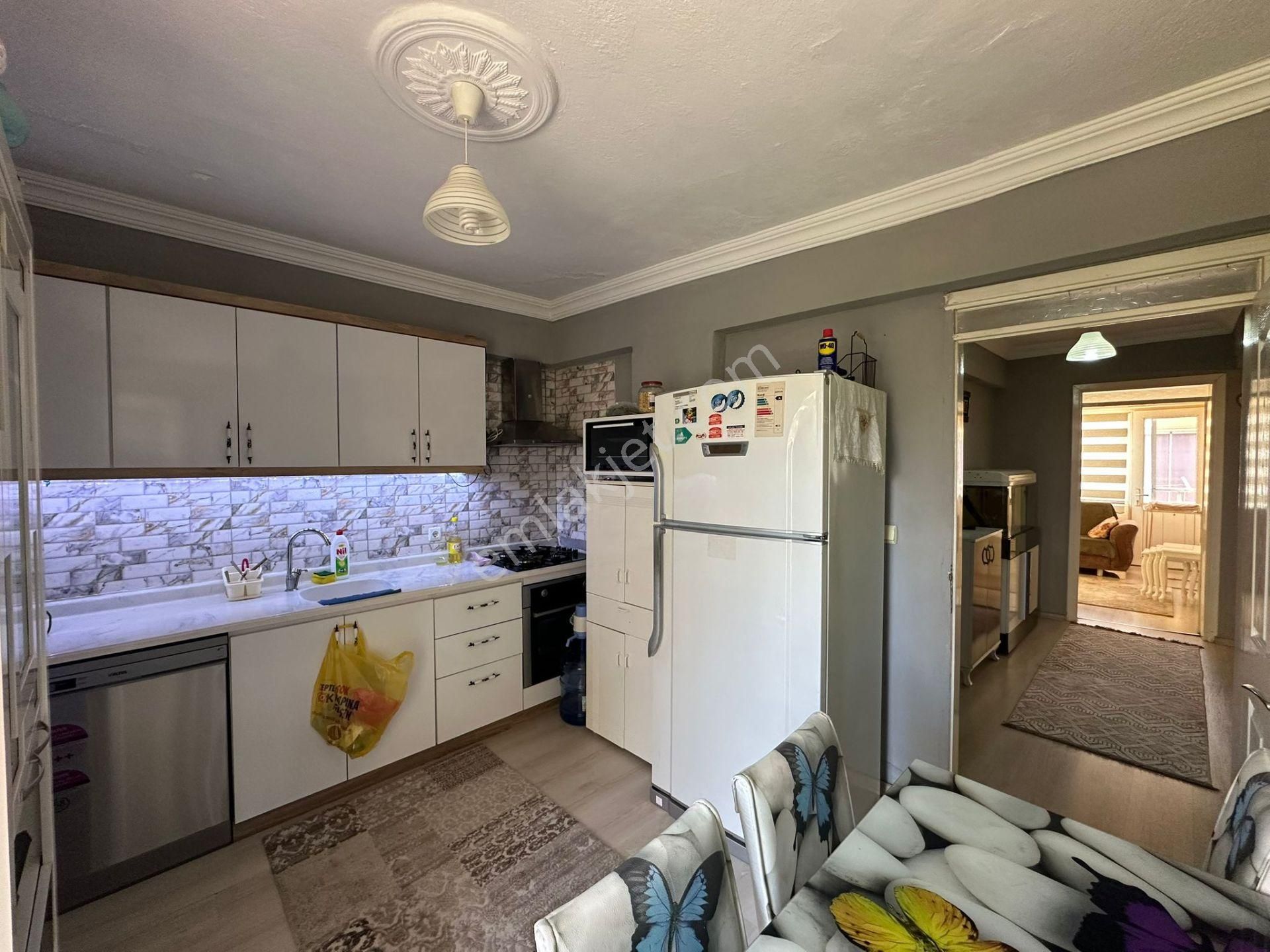 Didimde Merkezi Konumda 2+1 Ayrı Mutfaklı Satılık Daire - Görsel 3