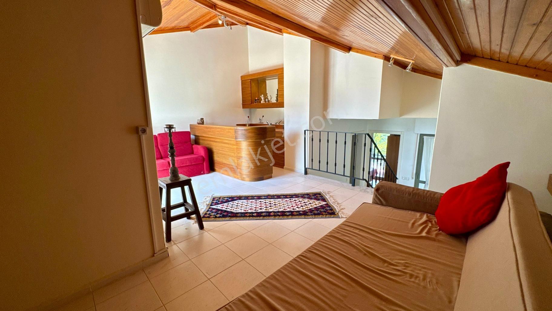 Çeşme/ardıç’ta Çok Özel Konumda Satılık 4+1 Villa - Görsel 38