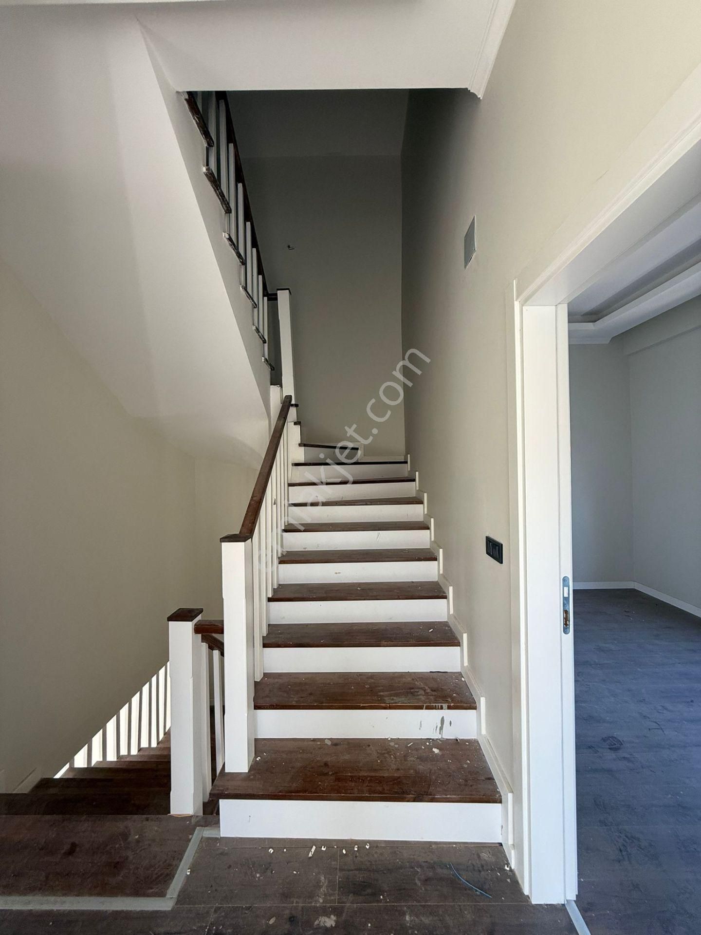 Stop’tan Ortaca Cumhuriyet *sıfır* 4+1 Villa - Görsel 27