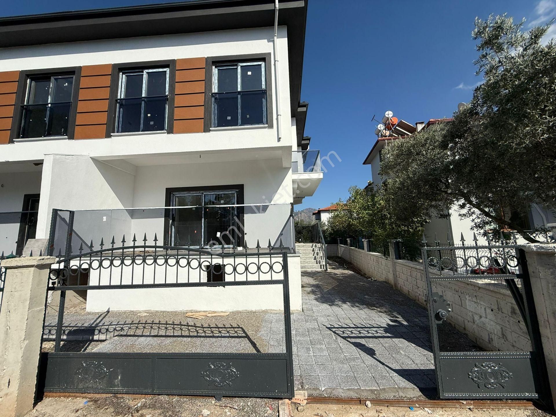 Stop’tan Ortaca Cumhuriyet *sıfır* 4+1 Villa - Görsel 3