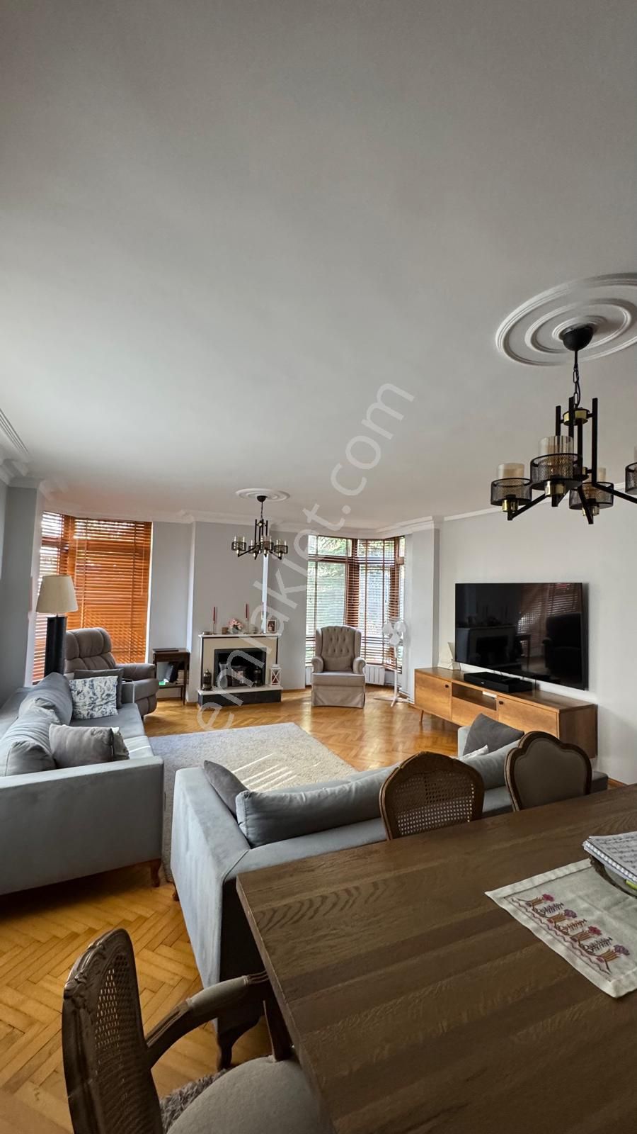 Acıbadem 'de Merkezi Konumda Asansörlü 4+1 Satılık Daire - Görsel 4