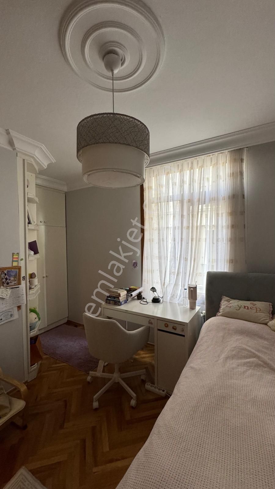 Acıbadem 'de Merkezi Konumda Asansörlü 4+1 Satılık Daire - Görsel 18