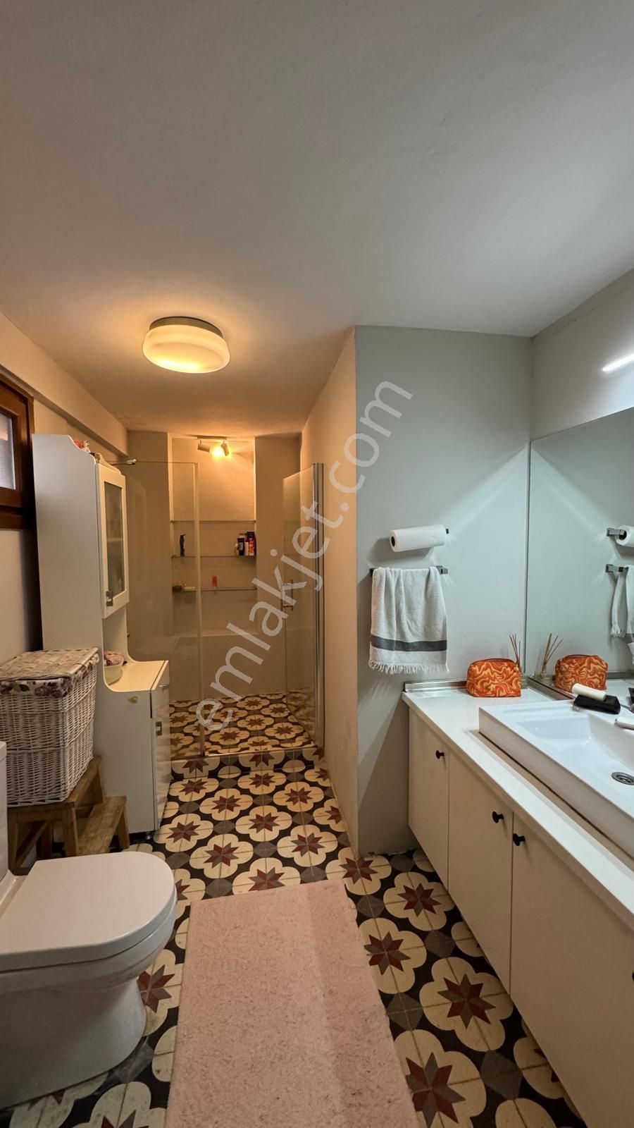 Acıbadem 'de Merkezi Konumda Asansörlü 4+1 Satılık Daire - Görsel 15