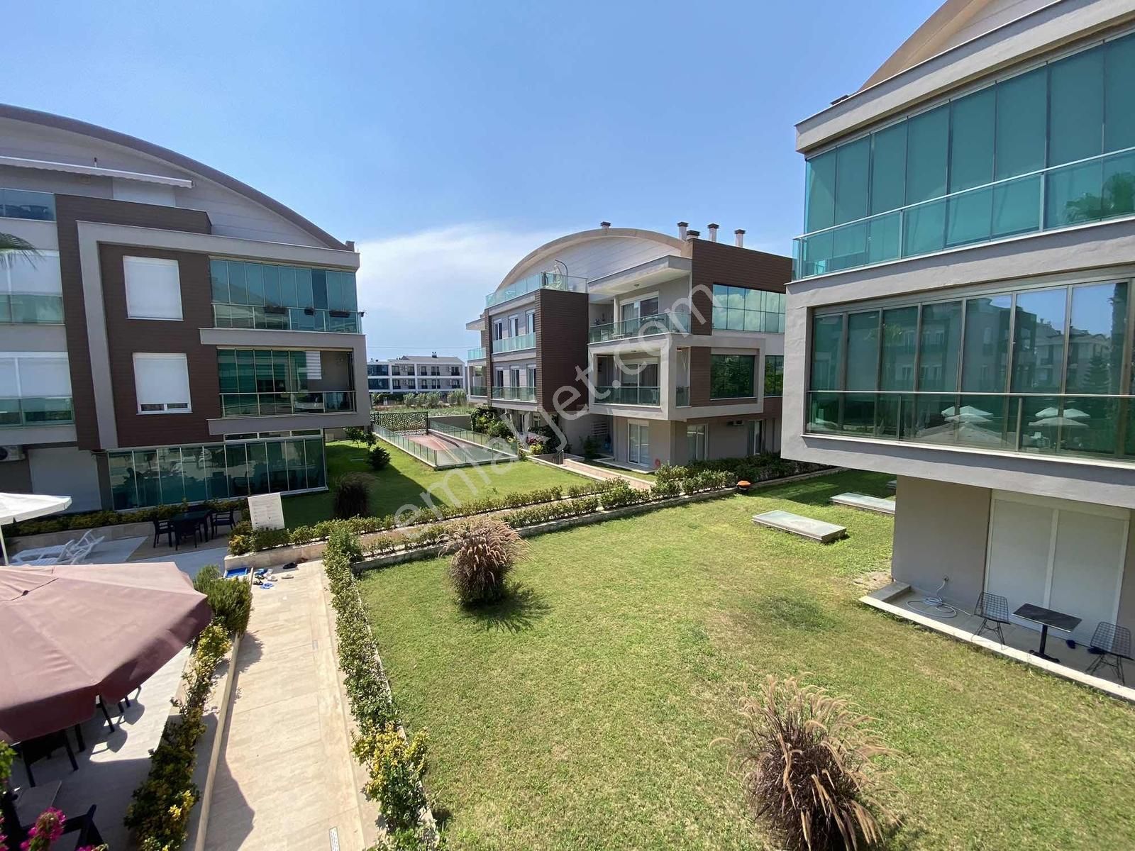 Güzeloba Lüks Site Havuz Cephe Ayrı Mutfak Ebeveyn Banyo - Görsel 5