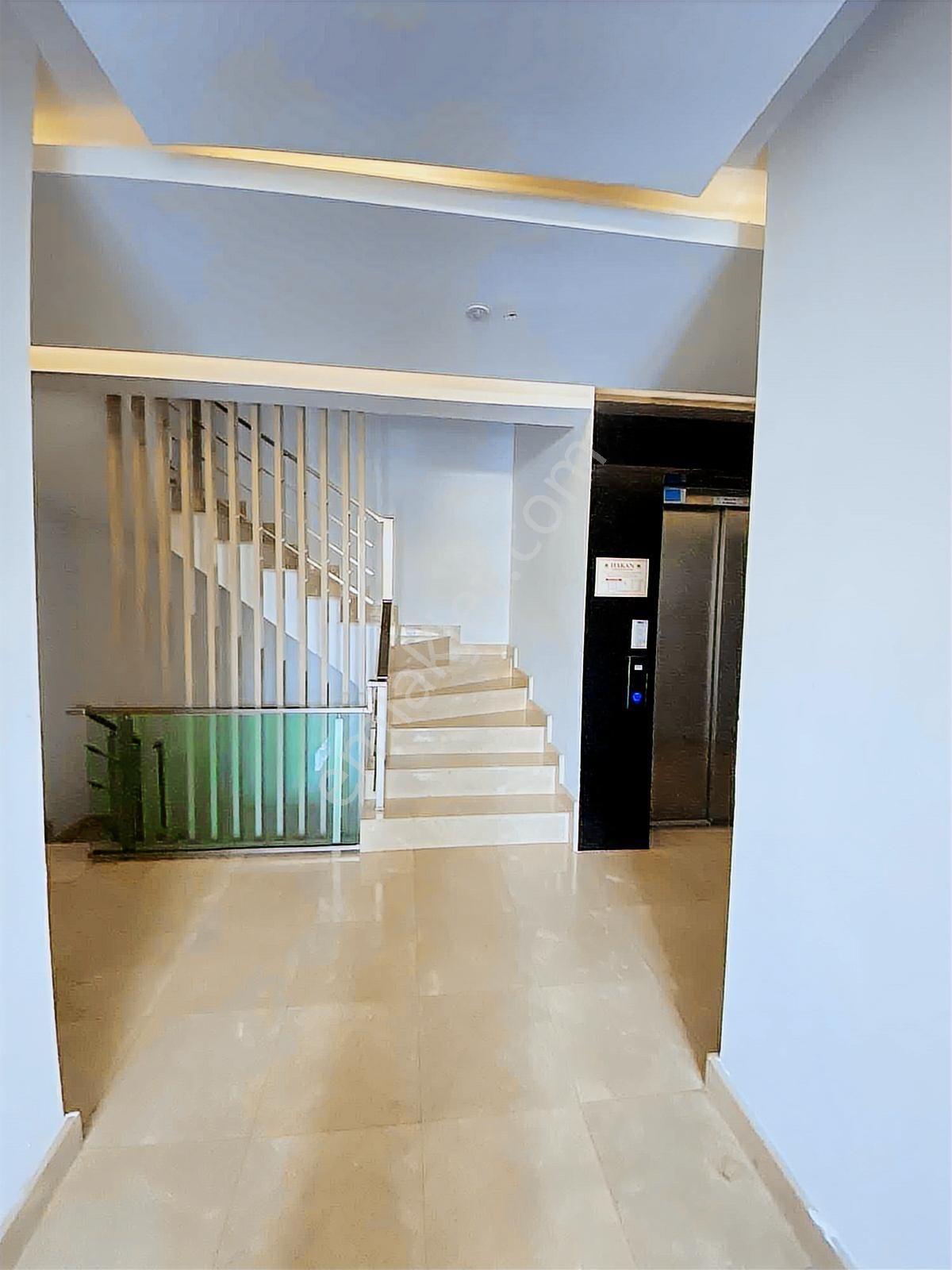 Güzeloba Lüks Site Havuz Cephe Ayrı Mutfak Ebeveyn Banyo - Görsel 23