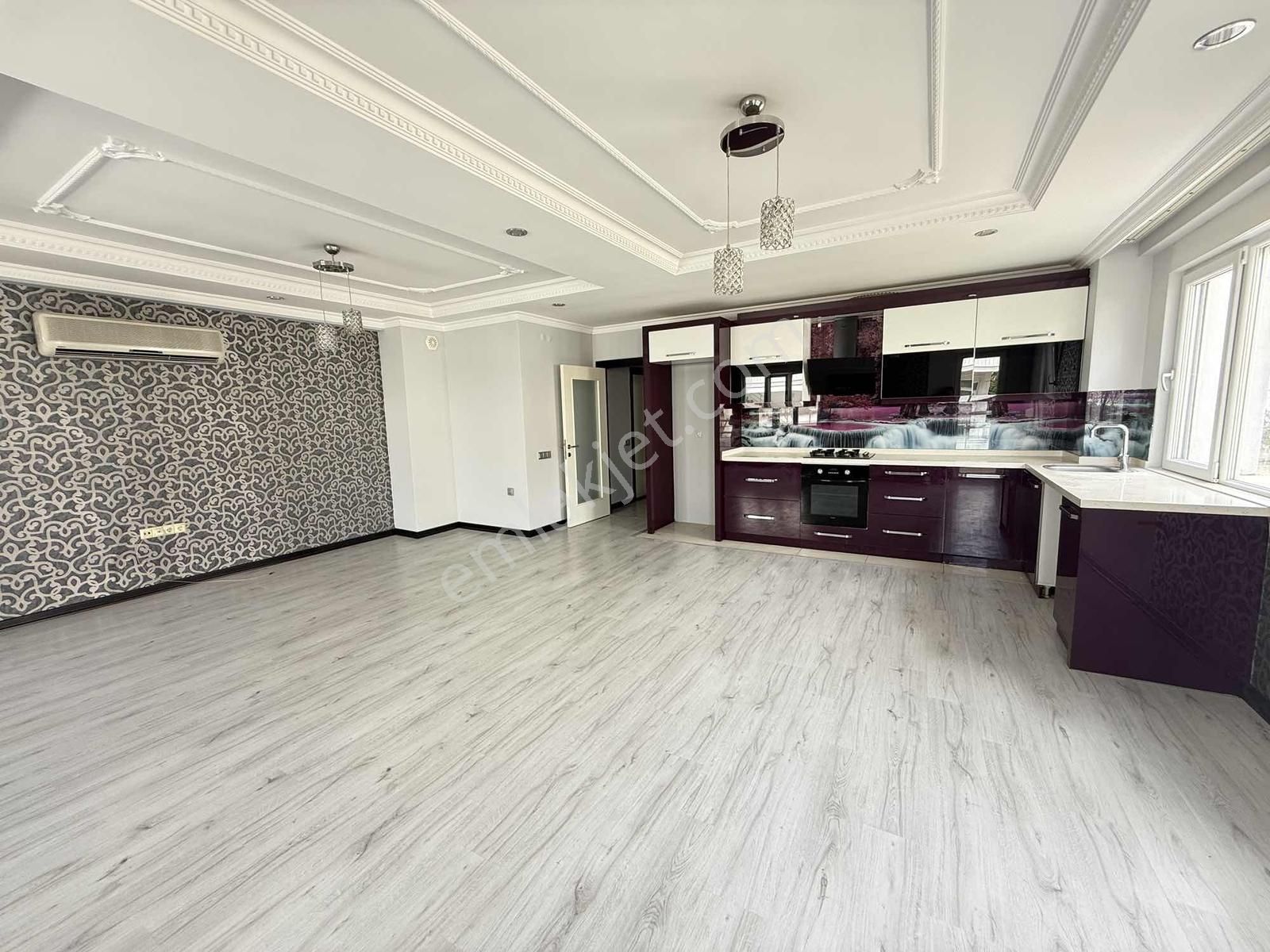 Güzeloba Satılık 3+1 Geniş Daire