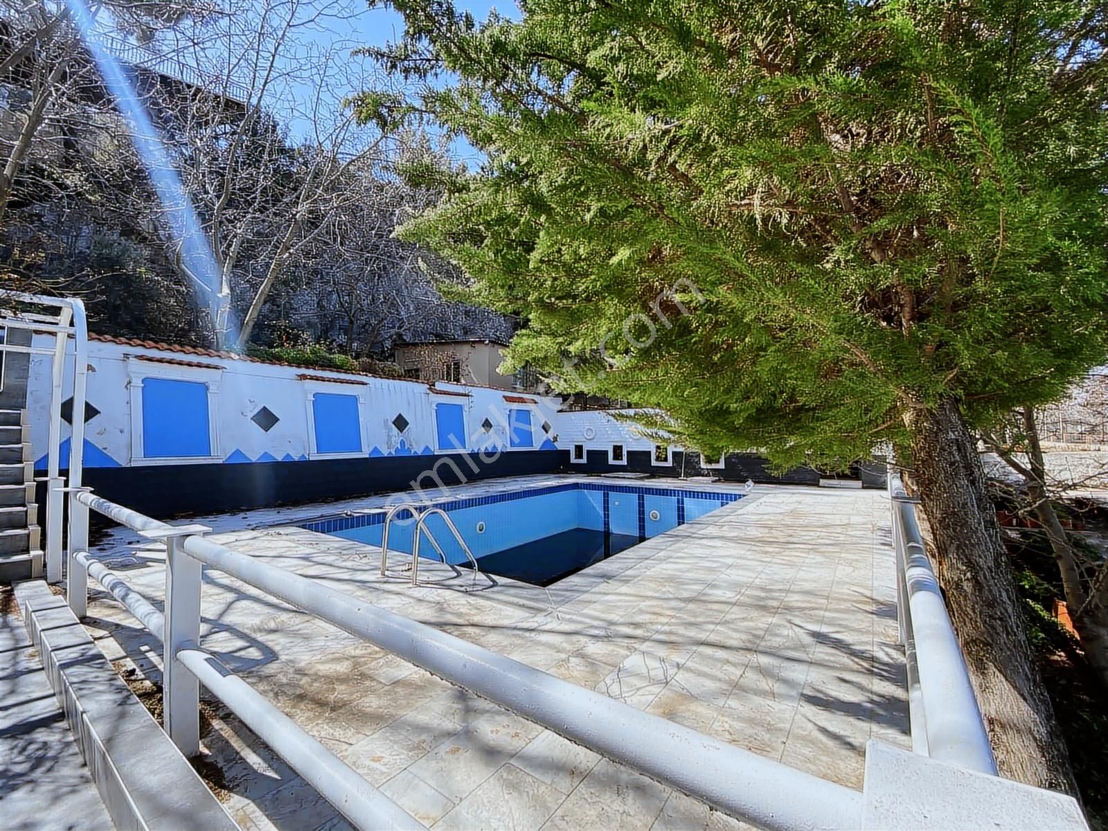 Hisarçandırda 1715m2 Arsa İçerisinde Havuzlu Lüks Bahçeli Villa - Görsel 27