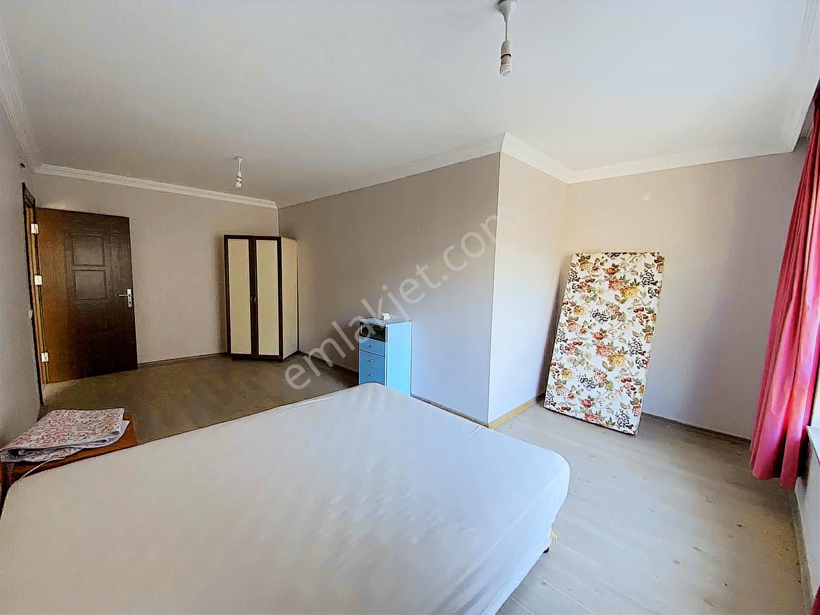 Hisarçandırda 1715m2 Arsa İçerisinde Havuzlu Lüks Bahçeli Villa - Görsel 31