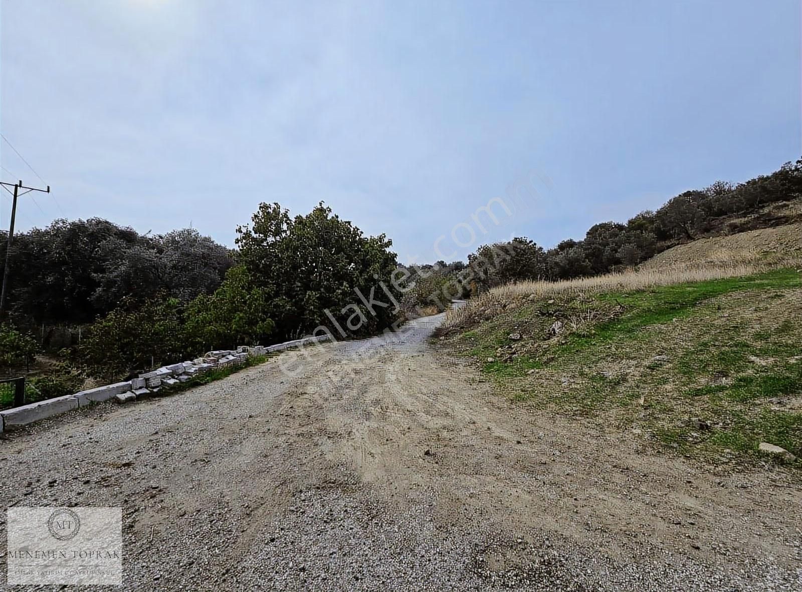 Süleymanlı Asfalta Cephe 222 M² Bahçe - Görsel 3