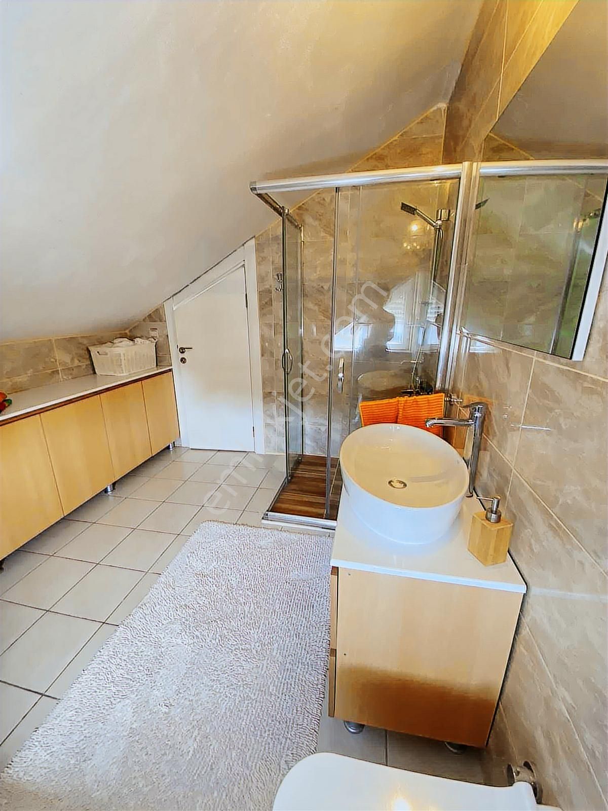 Altıntaş Satılık Villa Havuzlu Site İçerisinde - Görsel 13