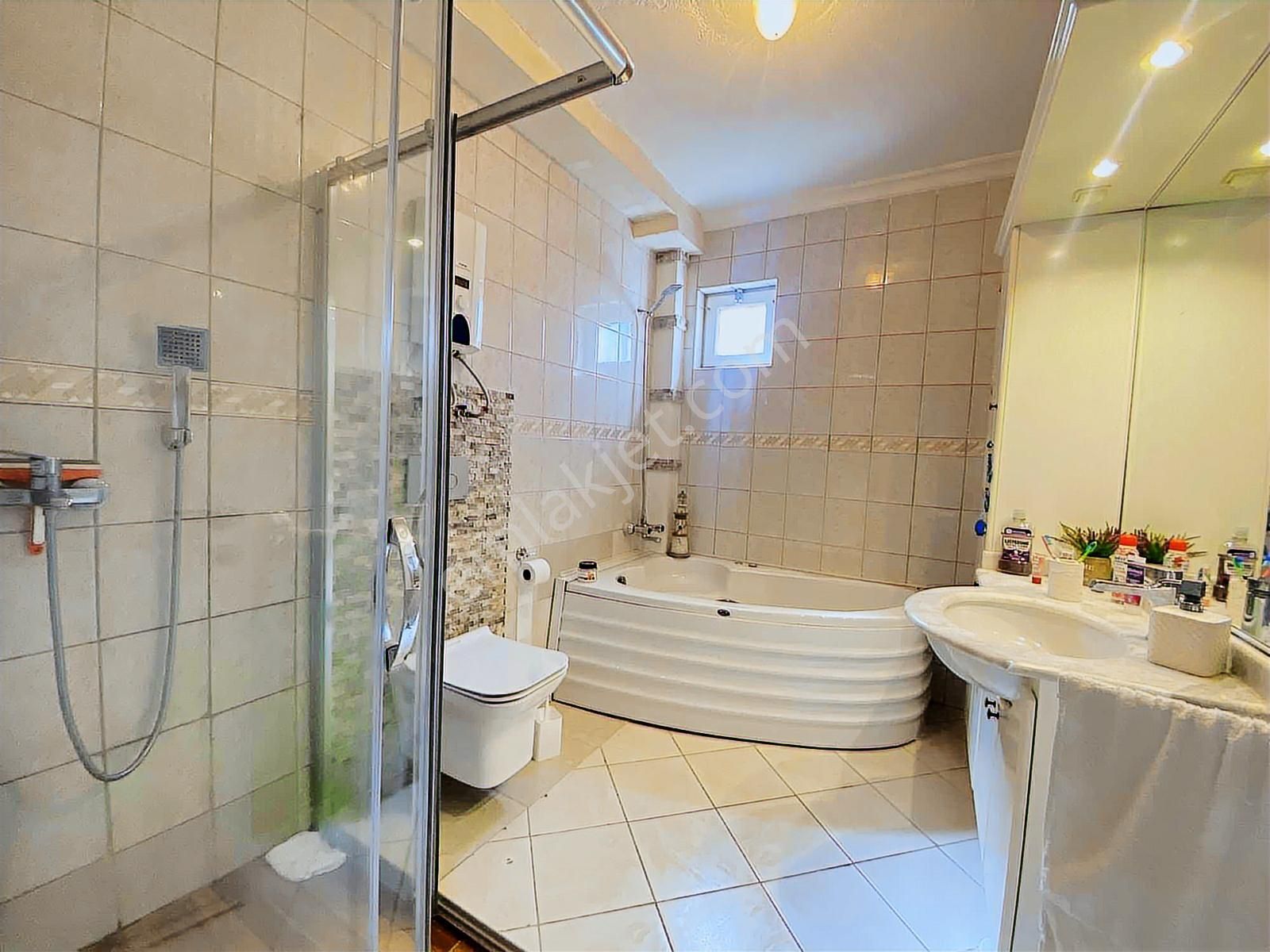 Altıntaş Satılık Villa Havuzlu Site İçerisinde - Görsel 35